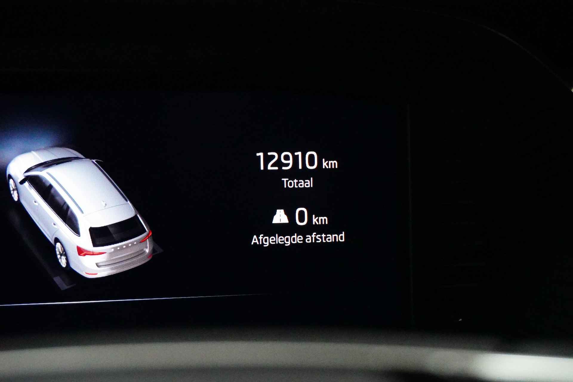Škoda Octavia Combi 1.5 e-TSI 150 pk Business Edition 7-DSG | Parkeersensoren | Navigatie | Stoelverwarming | | Parkeersensoren | Navigatie | Stoelverwarming | - 18/22