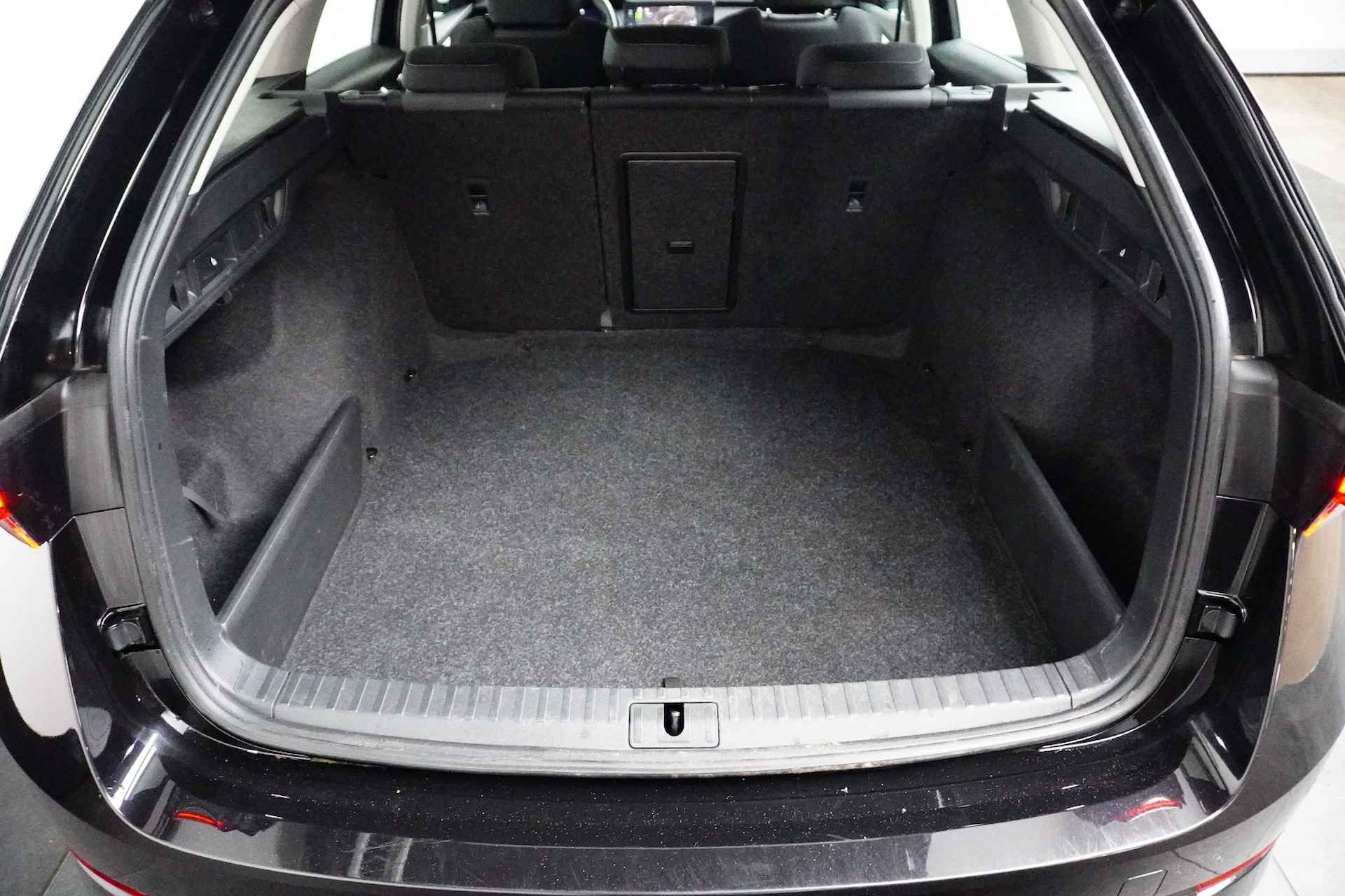 Škoda Octavia Combi 1.5 e-TSI 150 pk Business Edition 7-DSG | Parkeersensoren | Navigatie | Stoelverwarming | | Parkeersensoren | Navigatie | Stoelverwarming | - 20/22