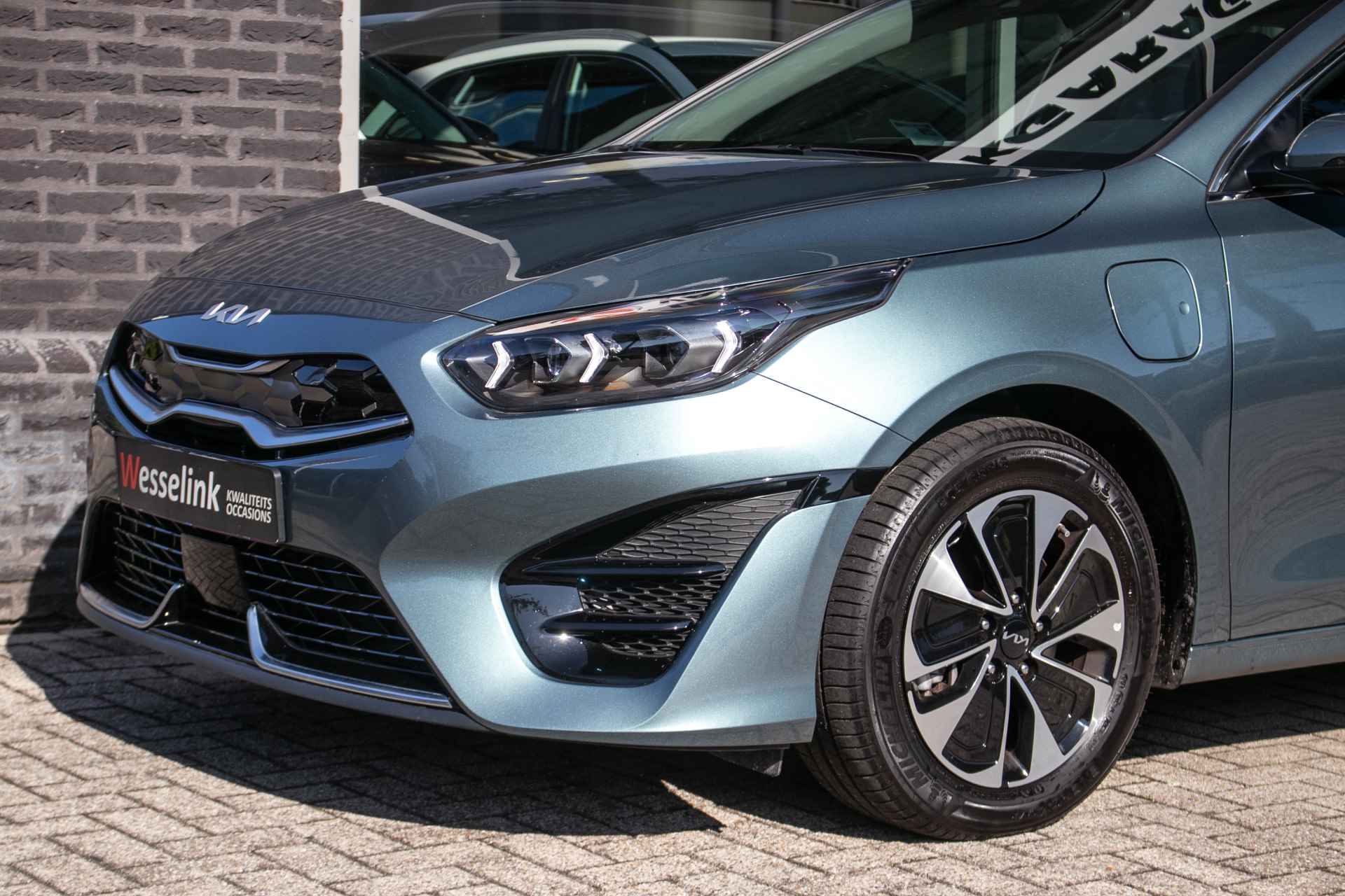 Kia Ceed Sportswagon 1.6 GDI PHEV DynamicLine - All-in rijklrprs | Apple carplay | Adpt. cruise | Camera | stuurverw. - 28/45