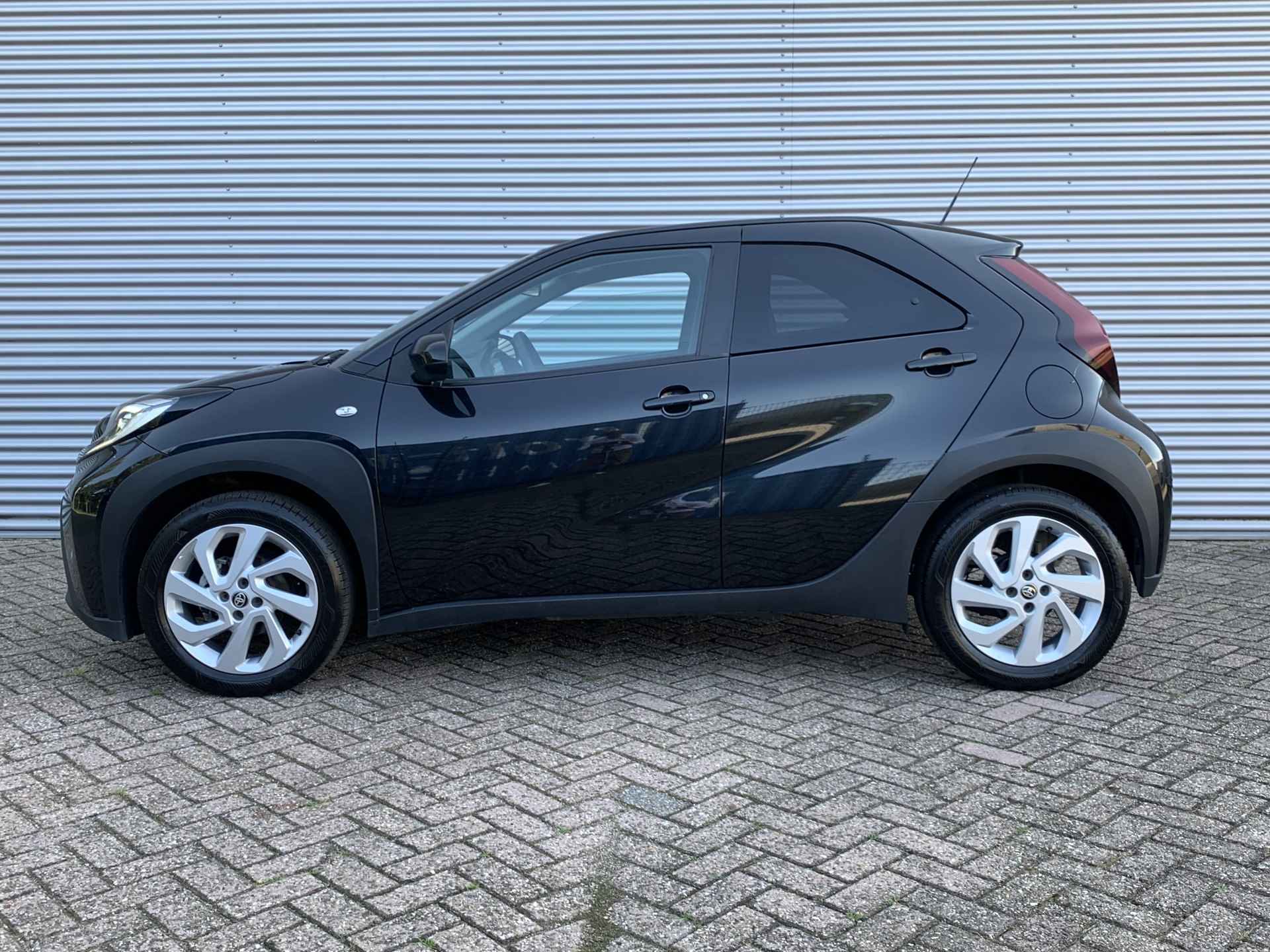 Toyota Aygo X 1.0 VVT-i MT First Apple Carplay/Android Auto | Camera | ECC | DAB | Stoel verwarming - 4/24