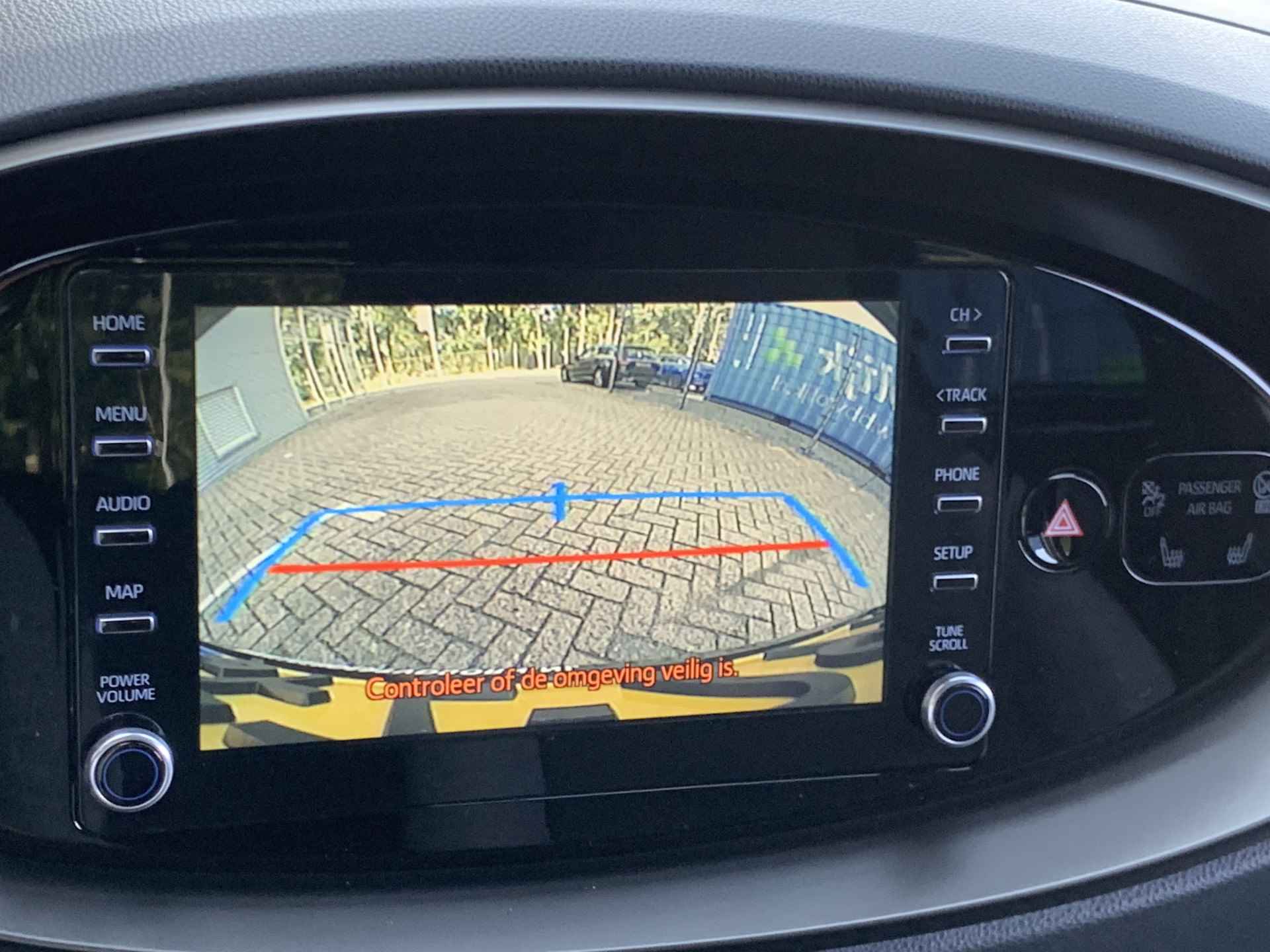 Toyota Aygo X 1.0 VVT-i MT First Apple Carplay/Android Auto | Camera | ECC | DAB | Stoel verwarming - 14/24