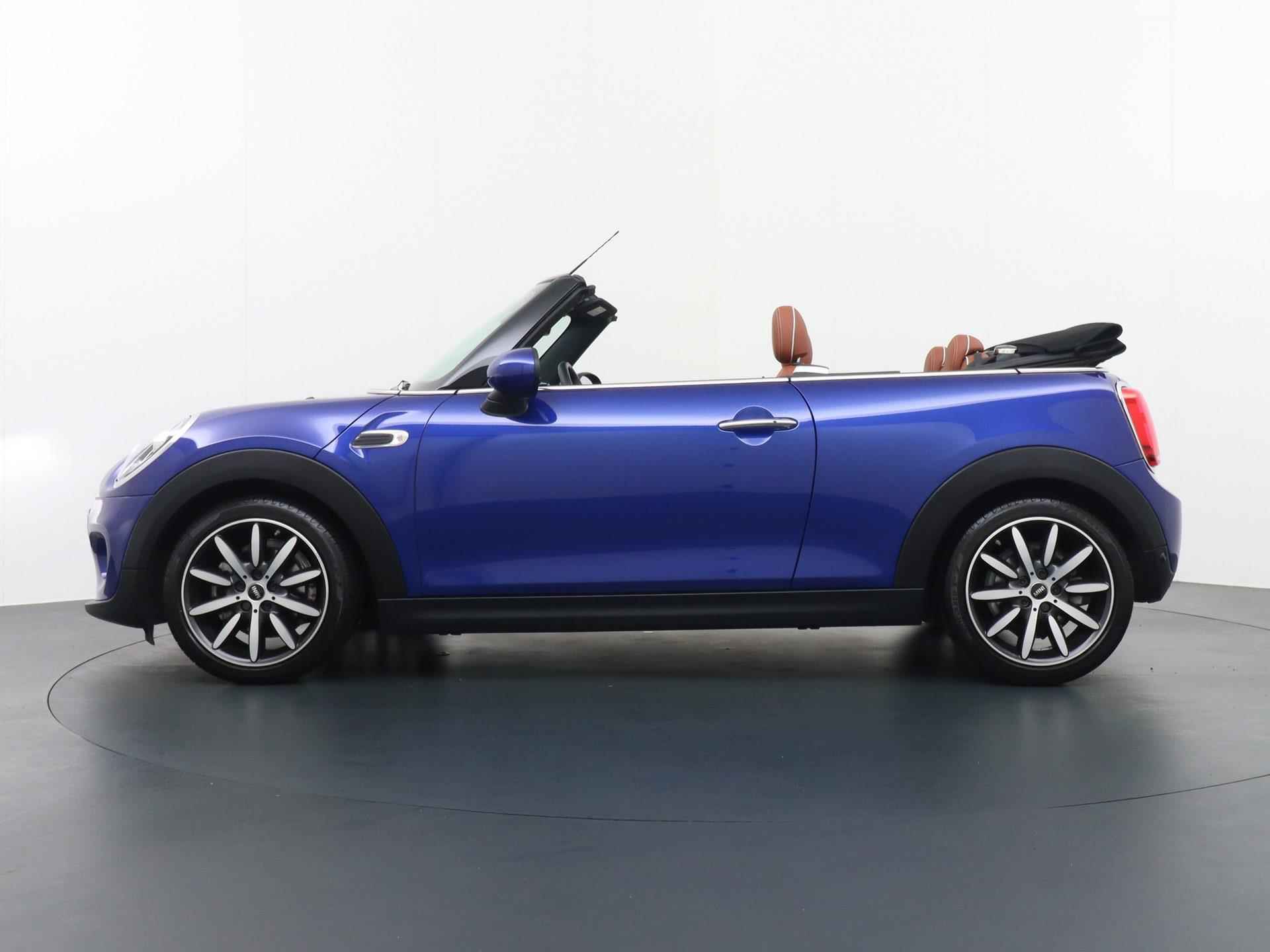 Mini Mini Cabrio 1.5 Cooper Chili VAN: 28.900,- VOOR 25.877,- UW ZOMERVOORDEEL: 3.023,-|ORIG. NL | LEER| STOELVERWARMING| - 6/43