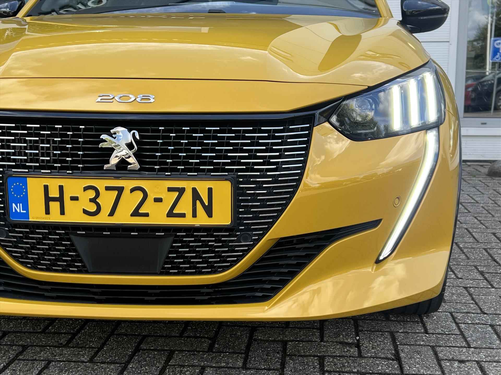 Peugeot 208 1.2 PureTech 100pk GT-Line | Navigatie | Camera | Apple CarPlay | Android Auto | Parkeersensoren | - 17/53