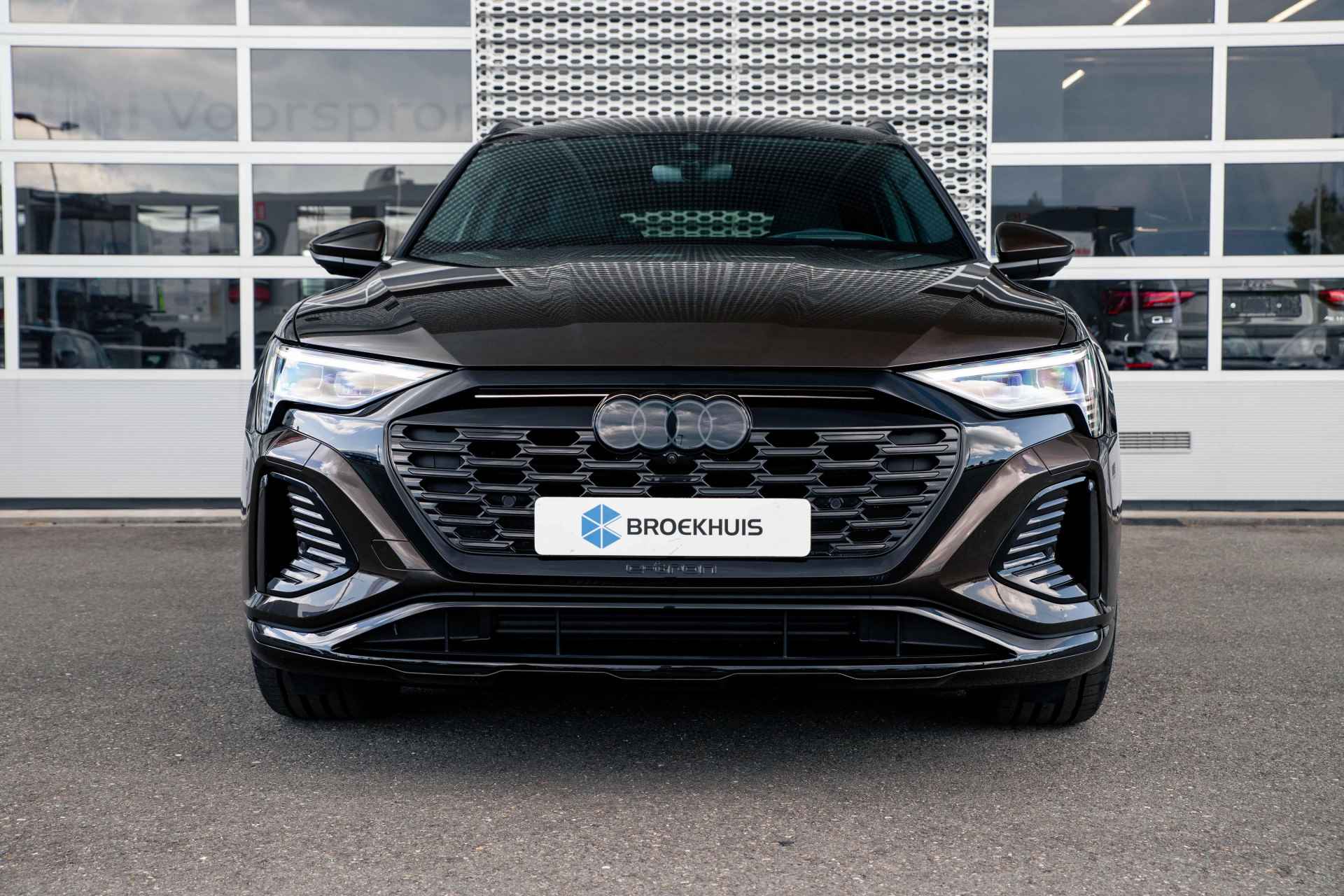 Audi Q8 e-tron 55 quattro S Edition 115 kWh | Assistentiepakket Plus | Supersportstoelen | 360 camera | Keyless | B&O | 22" - 7/41