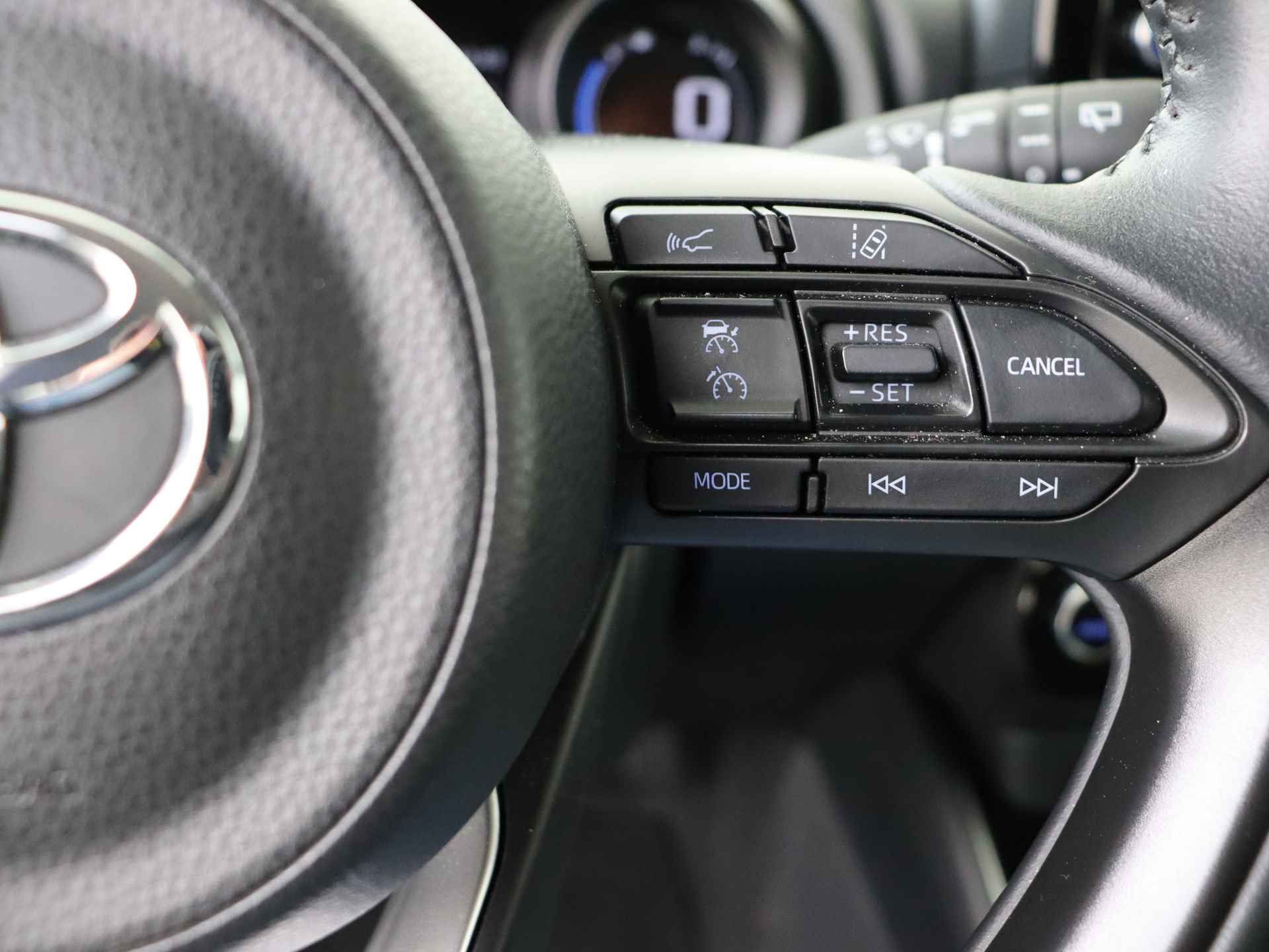 Toyota Yaris 1.5 Hybrid Dynamic Limited I Apple Carplay/Android Auto I Climate Control I Cruise Control Adaptief I Camera I Stoelverwarming | Dealer Onderhouden I Keyless Entry/Start I USB I - 22/46