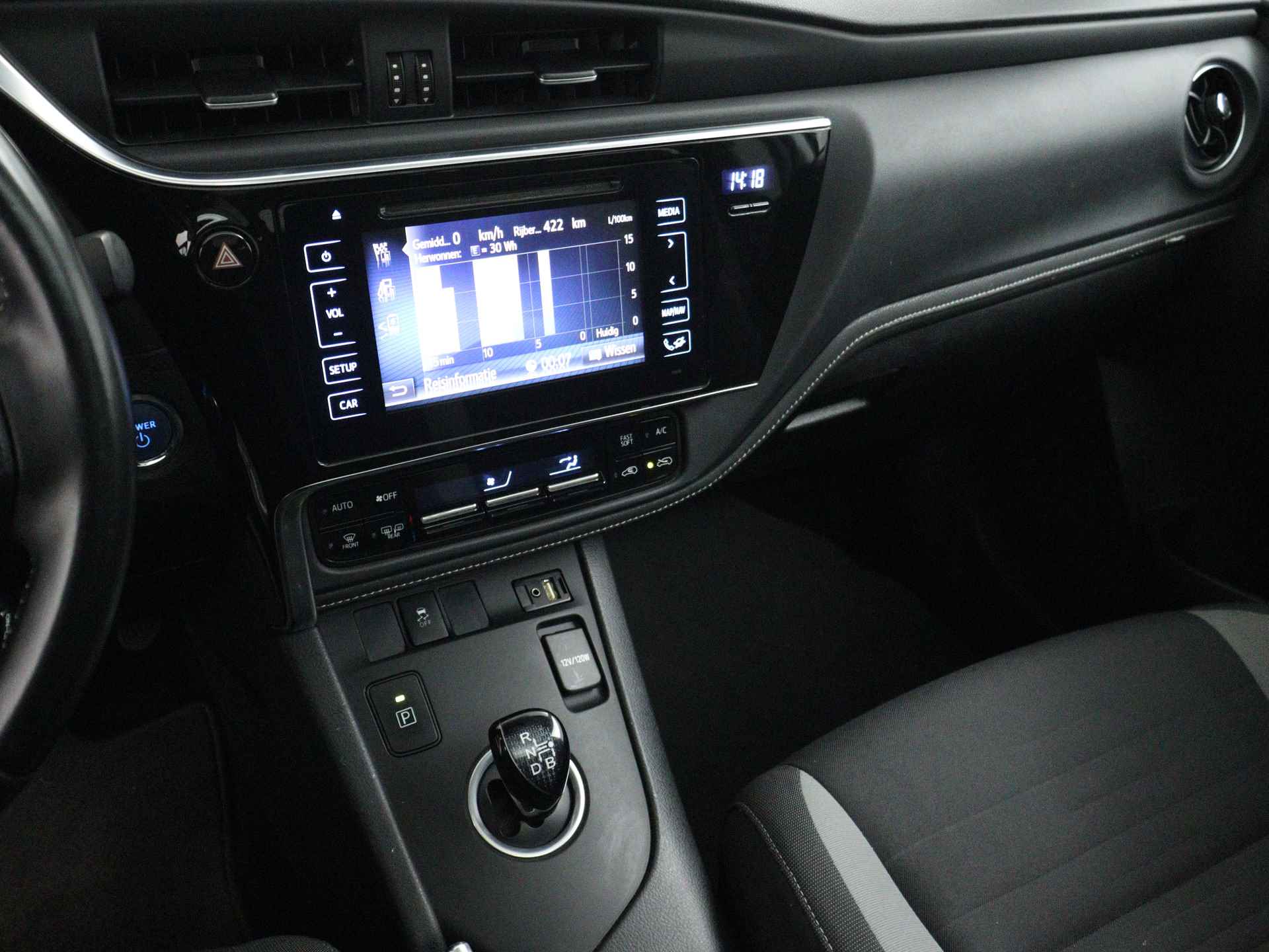 Toyota Auris Touring Sports 1.8 Hybrid Trend | Panoramadak | Navigatie | Camera | LM Velgen | - 8/42