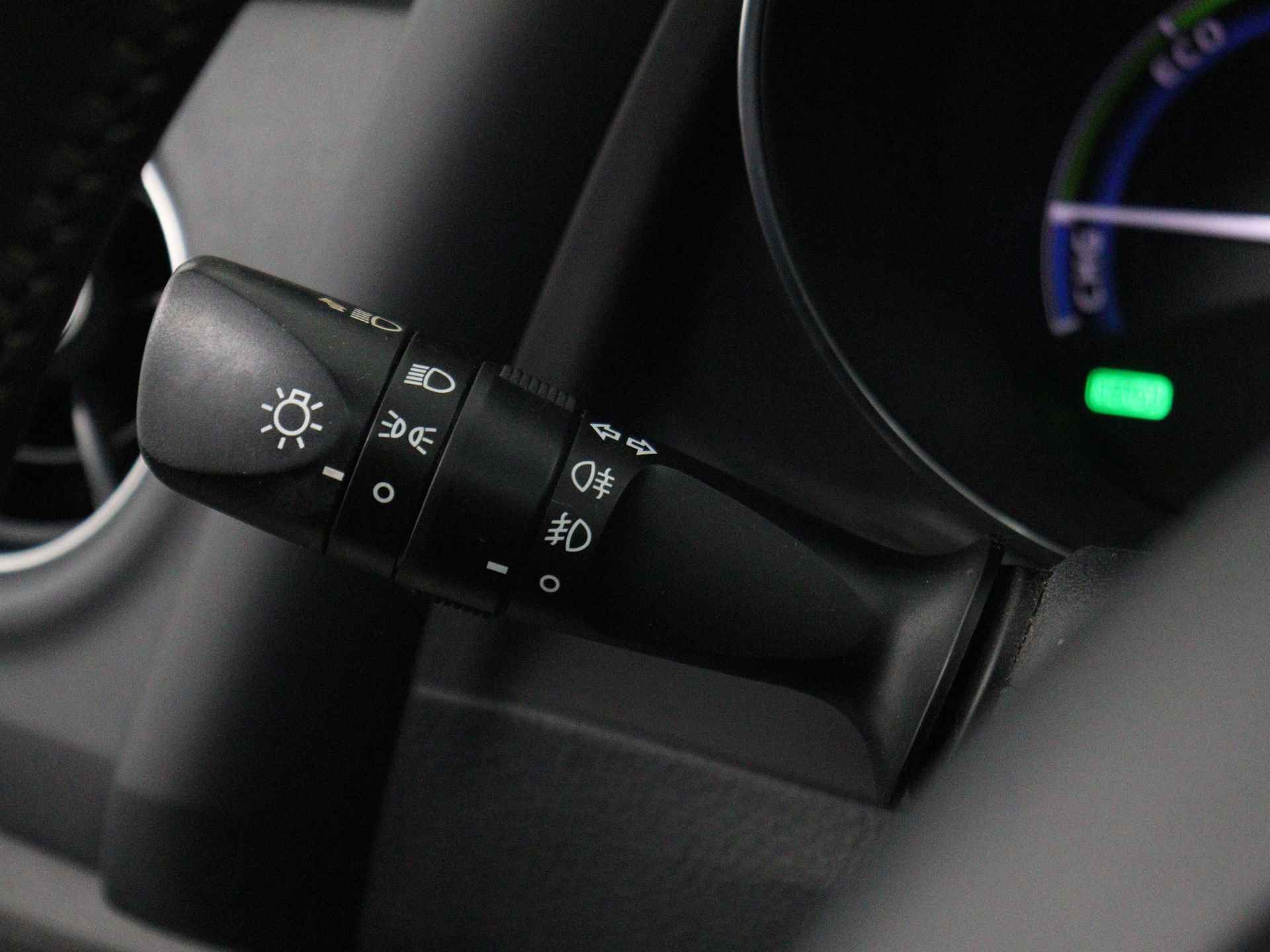 Toyota Auris Touring Sports 1.8 Hybrid Trend | Panoramadak | Navigatie | Camera | LM Velgen | - 24/42