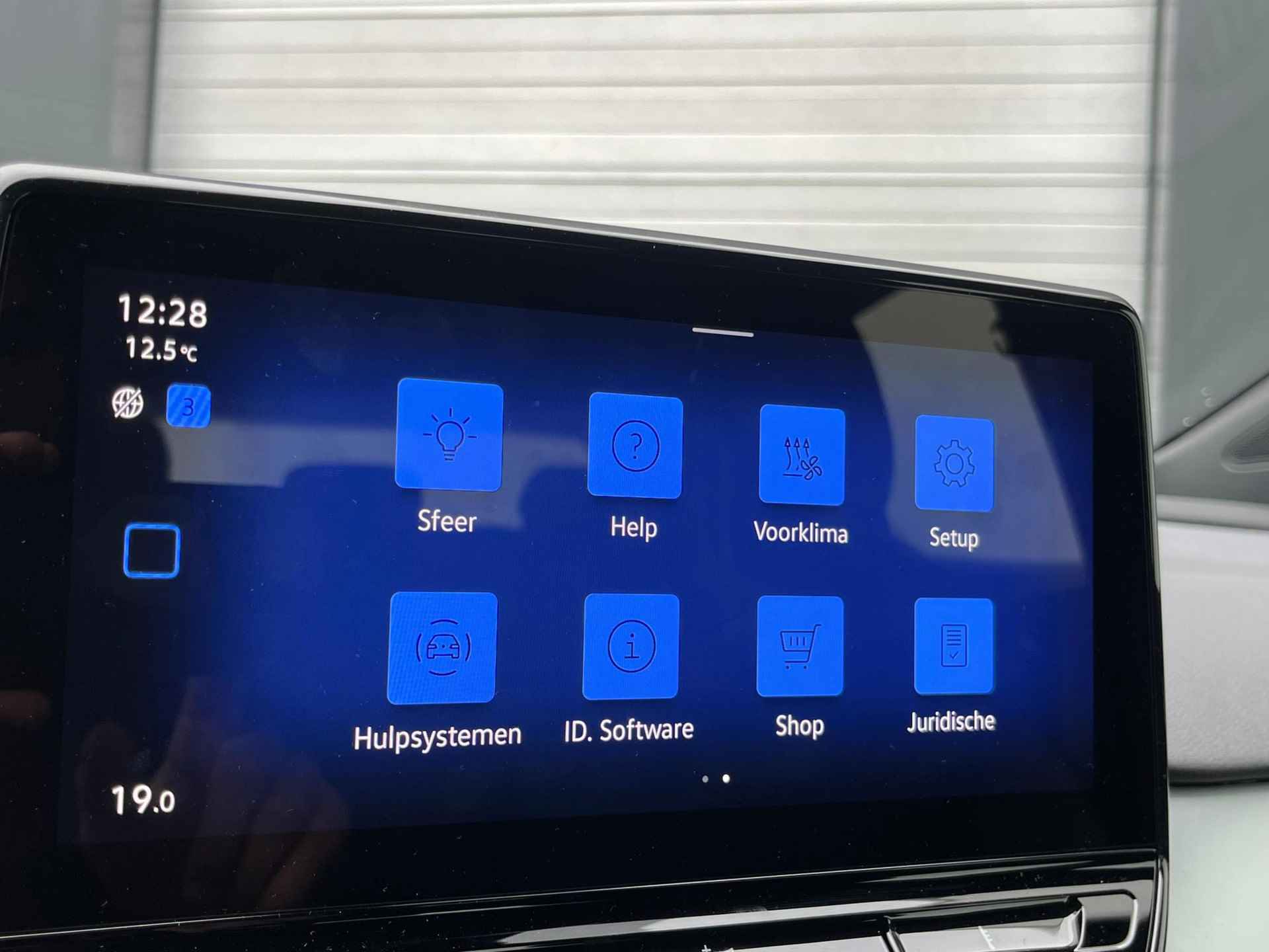 Volkswagen ID.4 Pro 77 kWh 174 PK | Apple Carplay | Android Auto | Camera | Keyless | Parkeersensoren | Telefoon Draadloos Oplaadbaar | Adaptive Cruise Control | Navigatie | Climatronic | - 15/23