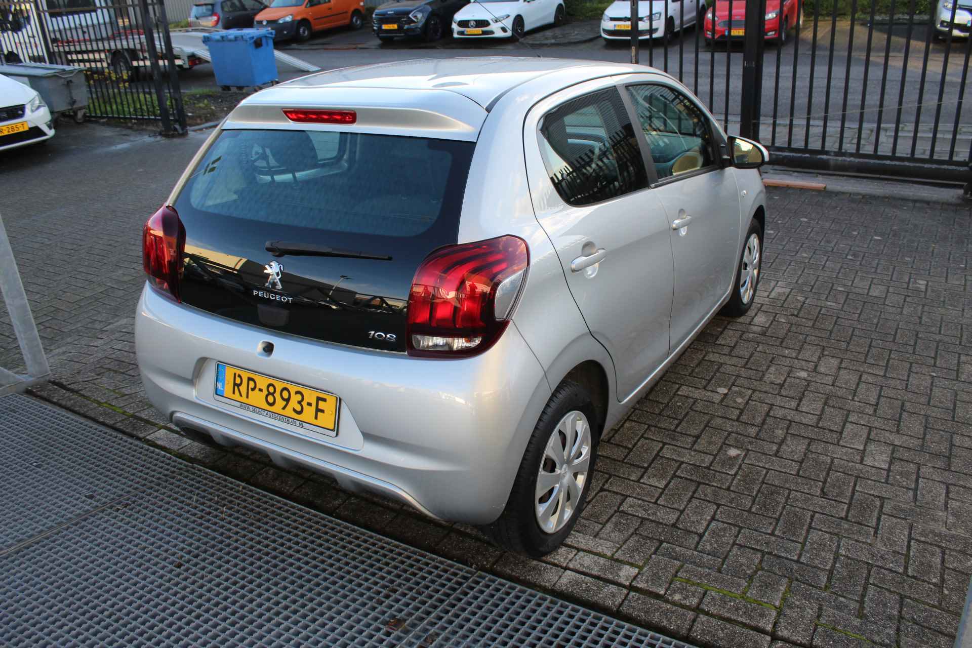 Peugeot 108 1.0 e-VTi Active Navigatie/Mistlampen/Airco/Elektrisch pakket/Orig. NL auto - 6/17