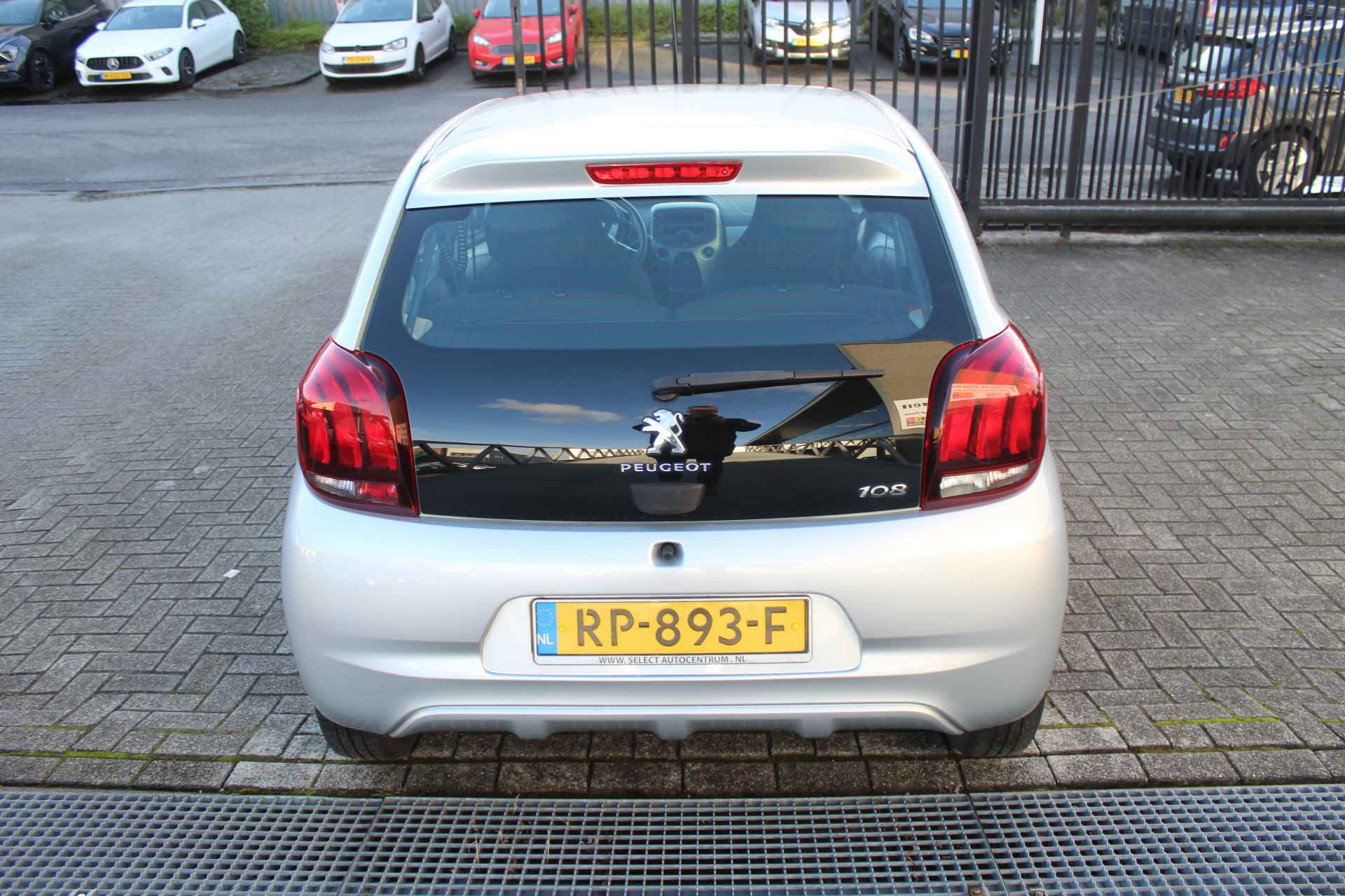 Peugeot 108 1.0 e-VTi Active Navigatie/Mistlampen/Airco/Elektrisch pakket/Orig. NL auto - 7/17