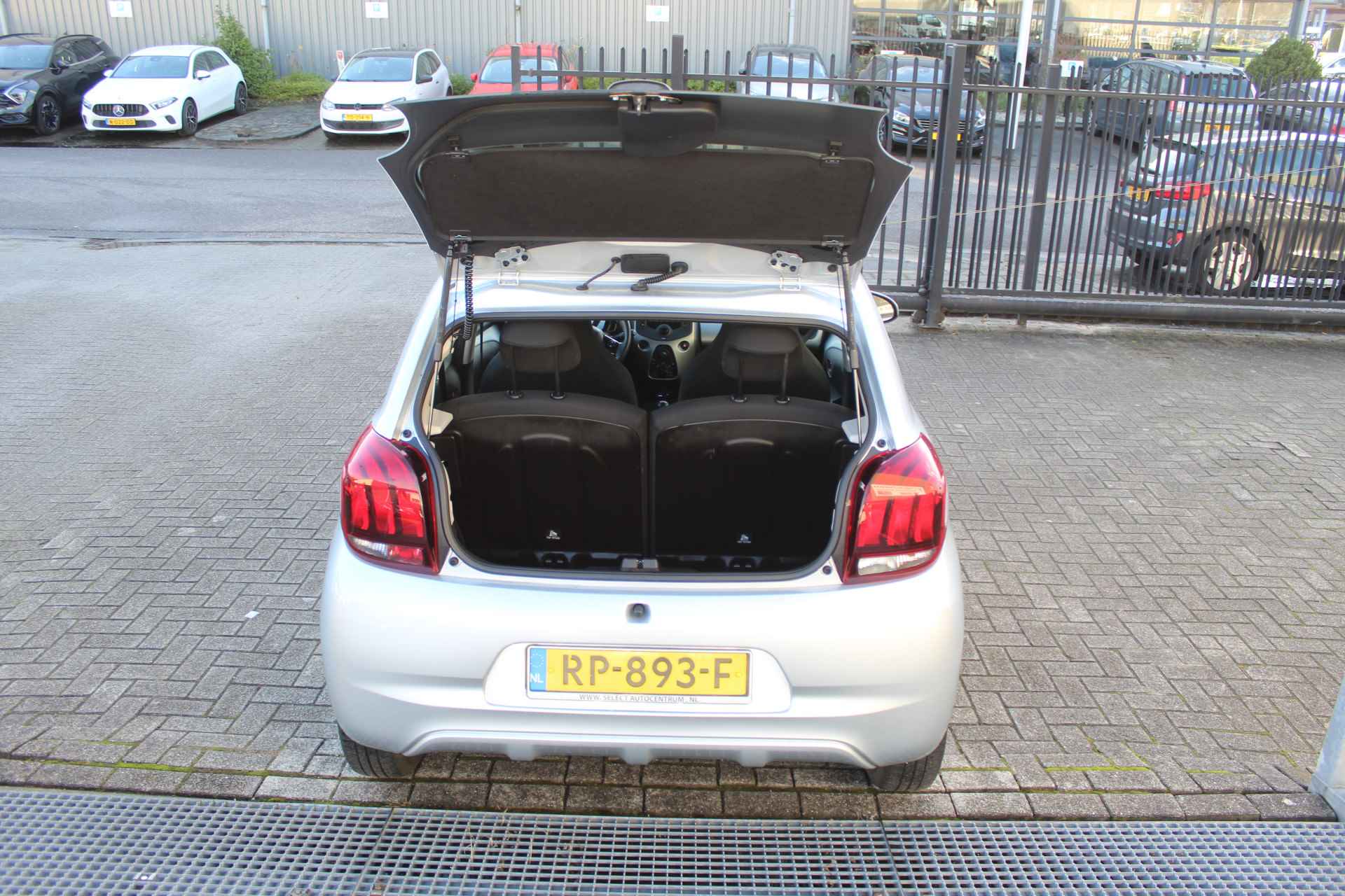 Peugeot 108 1.0 e-VTi Active Navigatie/Mistlampen/Airco/Elektrisch pakket/Orig. NL auto - 9/17