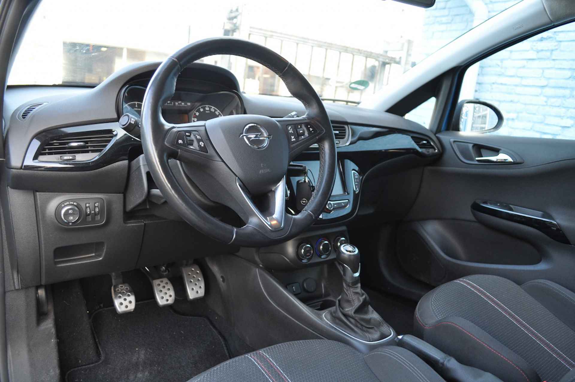 Opel CORSA-E 1,4 Turbo Favourite Act Pdc Lmv - 8/17