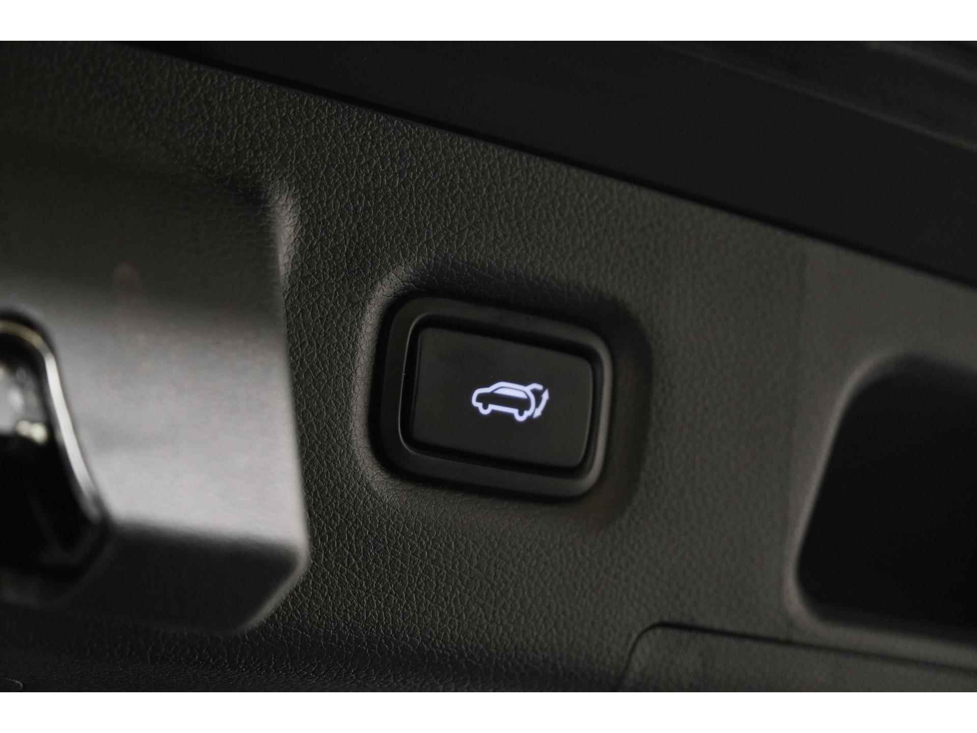 Hyundai Santa Fe 1.6 T-GDI PHEV Premium | Panoramadak | Zondag Open! - 28/58