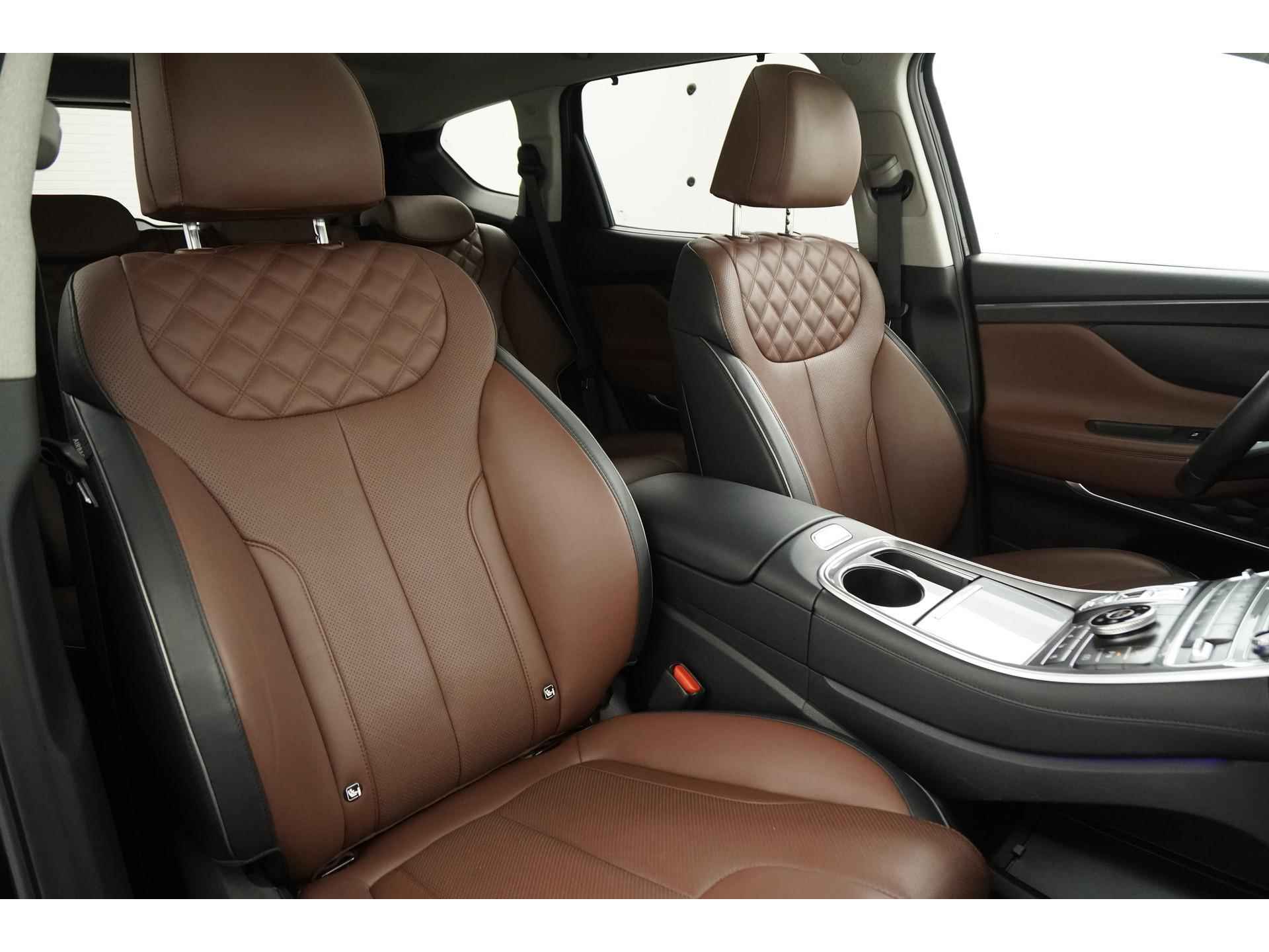 Hyundai Santa Fe 1.6 T-GDI PHEV Premium | Panoramadak | Zondag Open! - 30/58