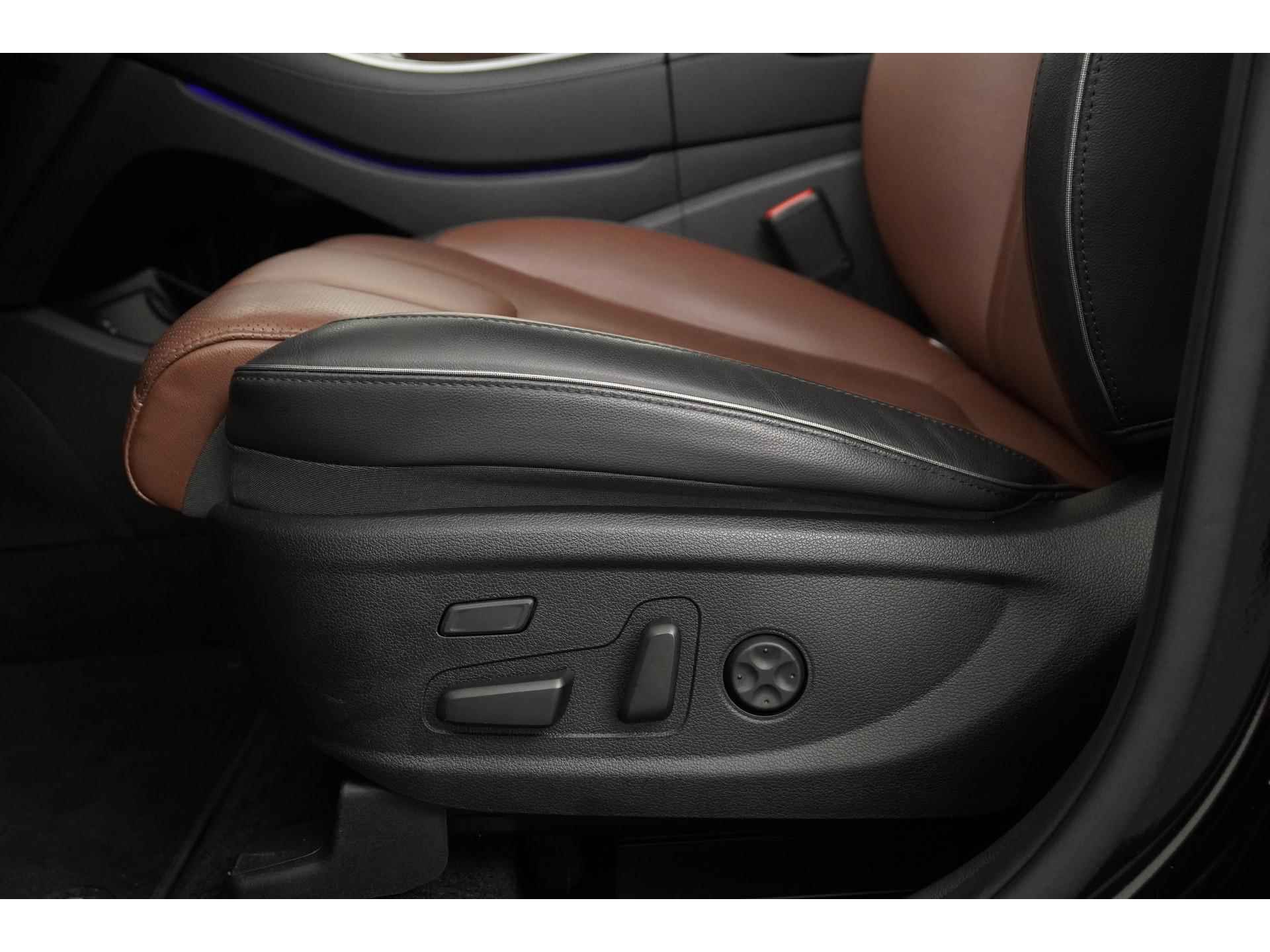 Hyundai Santa Fe 1.6 T-GDI PHEV Premium | Panoramadak | Zondag Open! - 32/58