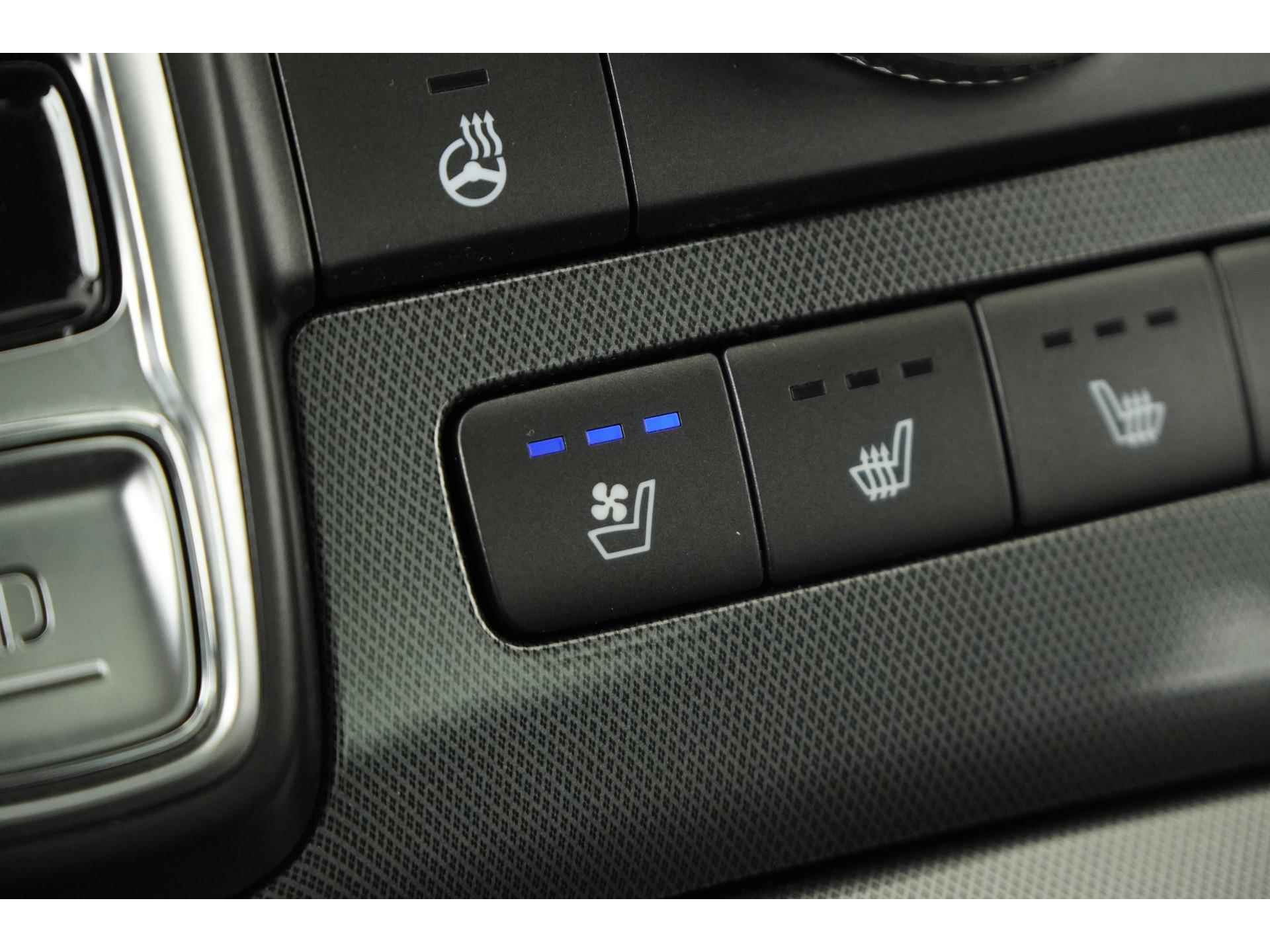 Hyundai Santa Fe 1.6 T-GDI PHEV Premium | Panoramadak | Zondag Open! - 44/58