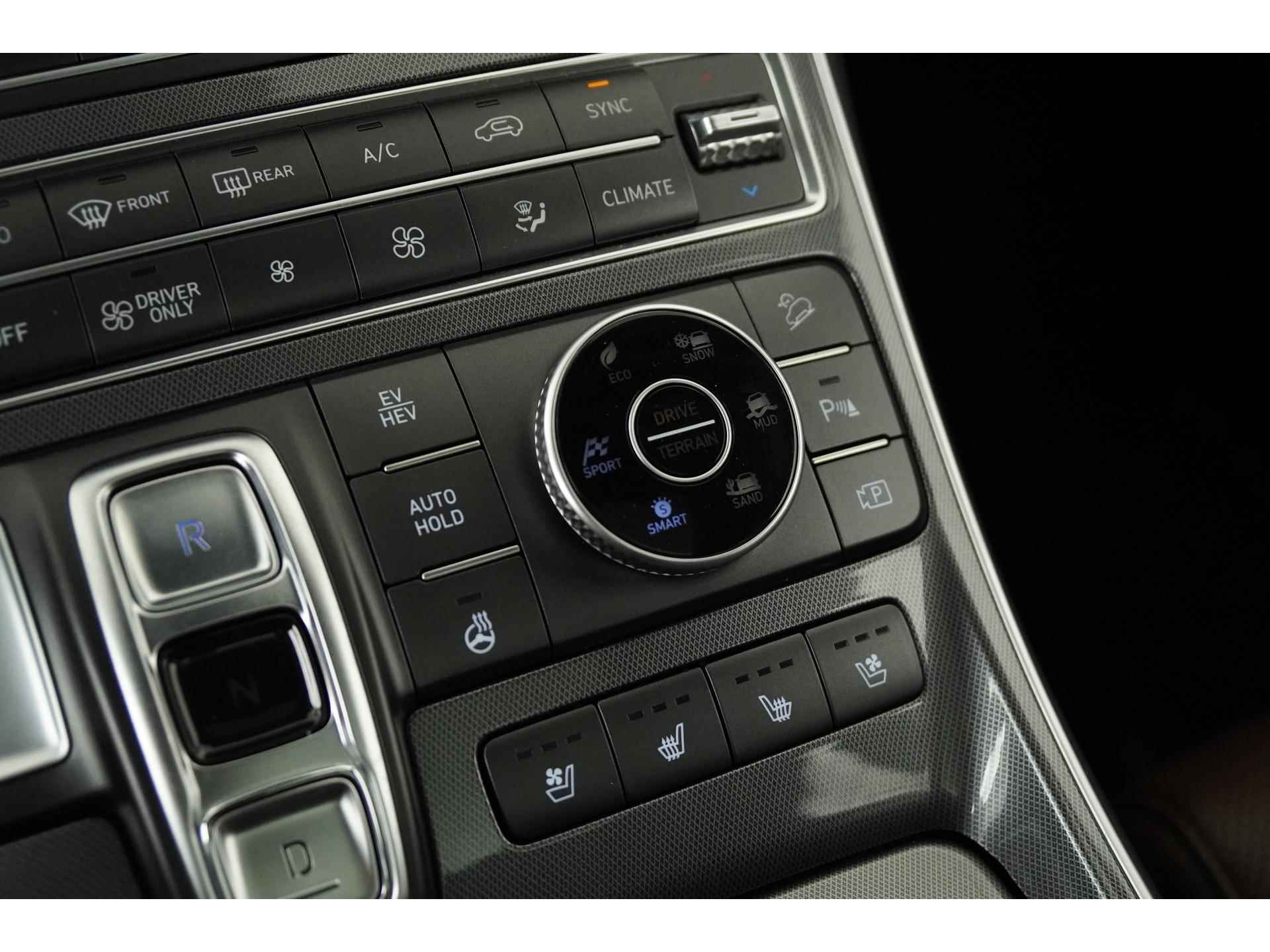 Hyundai Santa Fe 1.6 T-GDI PHEV Premium | Panoramadak | Zondag Open! - 46/58