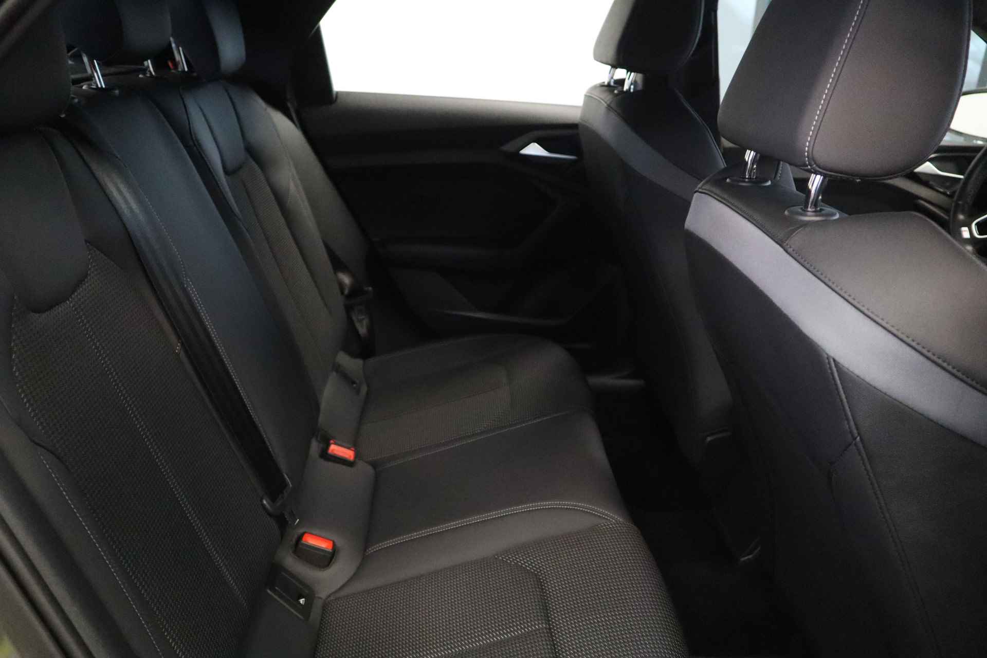 Audi A1 Sportback 30 TFSI Pro-Line S-line 2x ClimateControl CruiseControl 17'lmv - 10/24