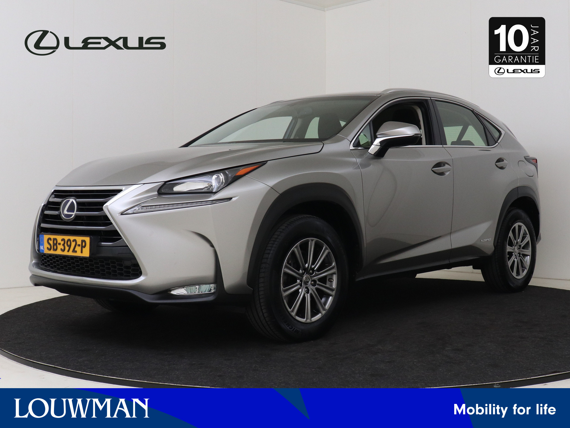 Lexus NX 300h Business Line Limited | Navigatie | Parkeercamera | Bluetooth |