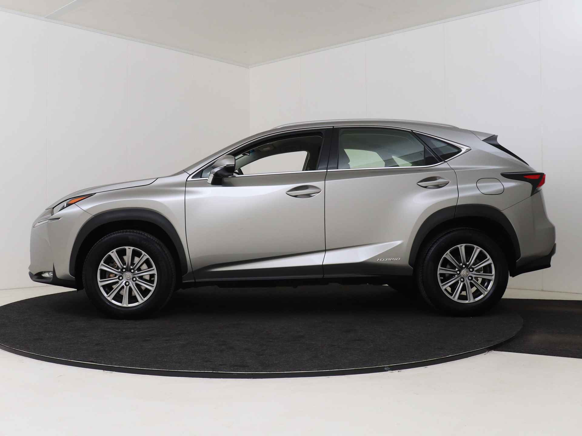 Lexus NX 300h Business Line Limited | Navigatie | Parkeercamera | Bluetooth | - 4/48