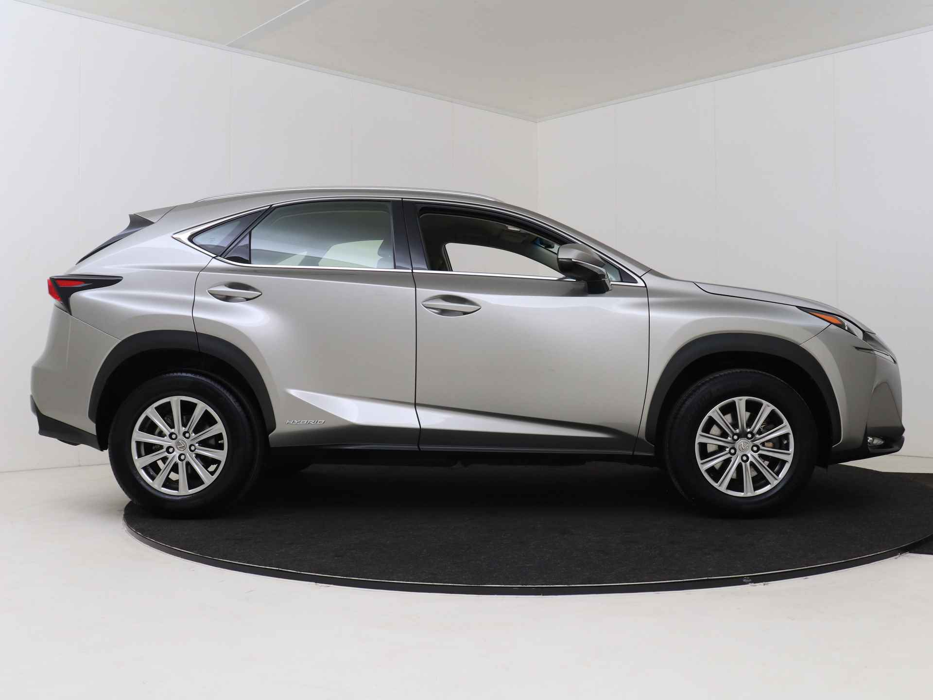 Lexus NX 300h Business Line Limited | Navigatie | Parkeercamera | Bluetooth | - 16/48