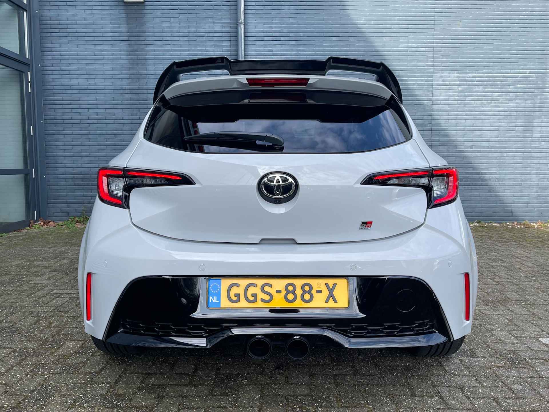 TOYOTA Corolla Hybrid 200 196pk Automaat GR Sport Plus | JBL Premium Audio | Leer | Full LED | Navi & Carplay | Blindspot | Stoelverwarming | - 12/40