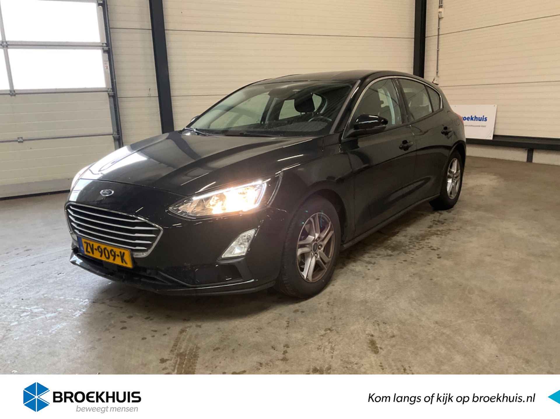 Ford Focus 1.0 EcoBoost Trend Edition Business | Dealer Onderhouden | 1e Eigenaar! | Navi | Clima | Keyless | Parkeersensoren V+A | Lichtme - 1/2