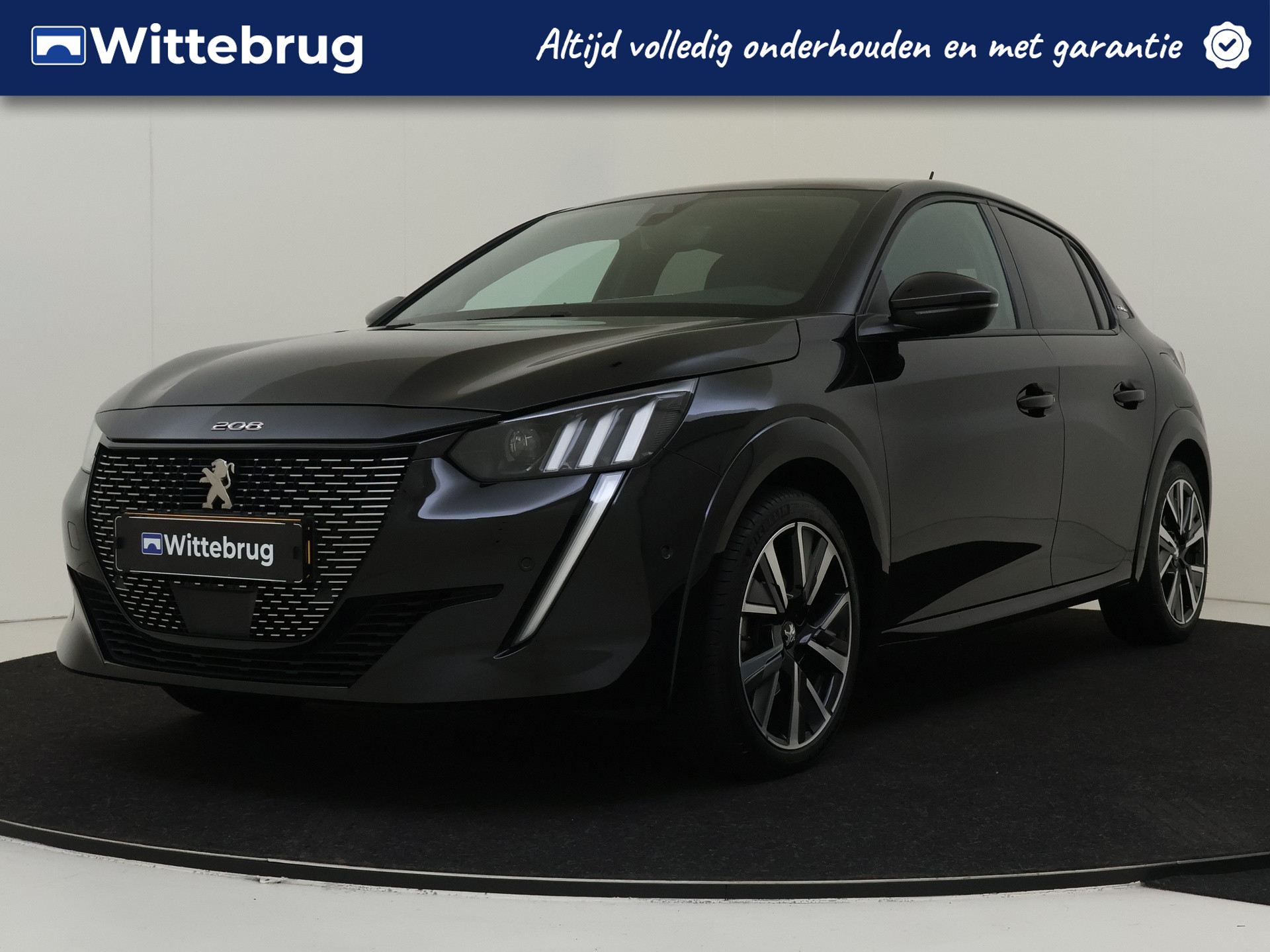 Peugeot 208 1.2 PureTech 100PK GT-Line | Panoramadak | Dodehoekbewaking | Camera | Sensoren |