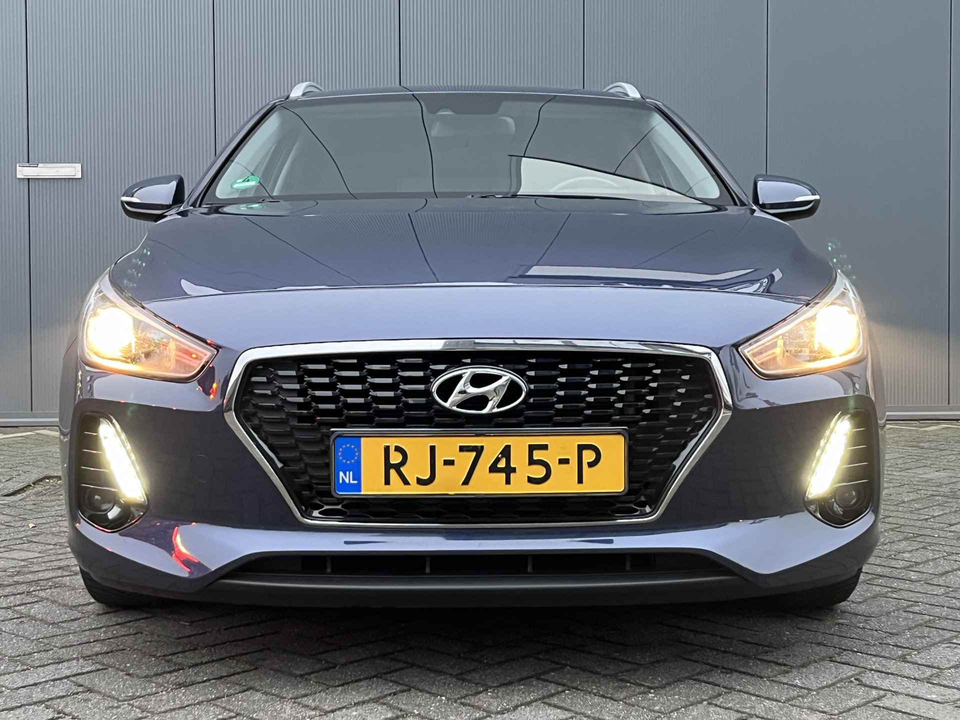 Hyundai i30 Wagon 1.0 T-GDI 120pk Comfort | Camera | Navigatie | Carplay | Cruise controle | Climate controle | Privacy Glass | Parkeersenso - 4/26