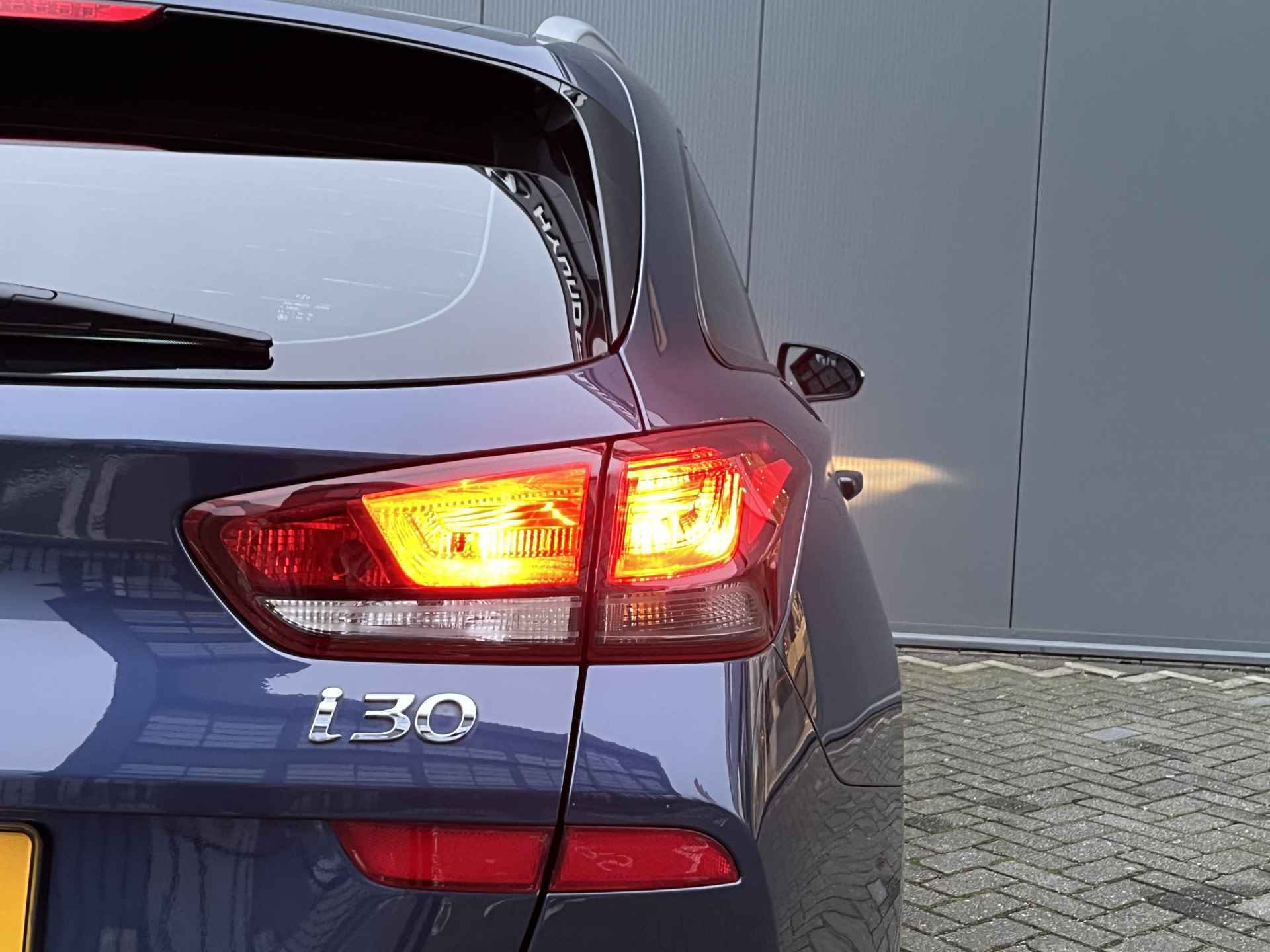 Hyundai i30 Wagon 1.0 T-GDI 120pk Comfort | Camera | Navigatie | Carplay | Cruise controle | Climate controle | Privacy Glass | Parkeersenso - 7/26