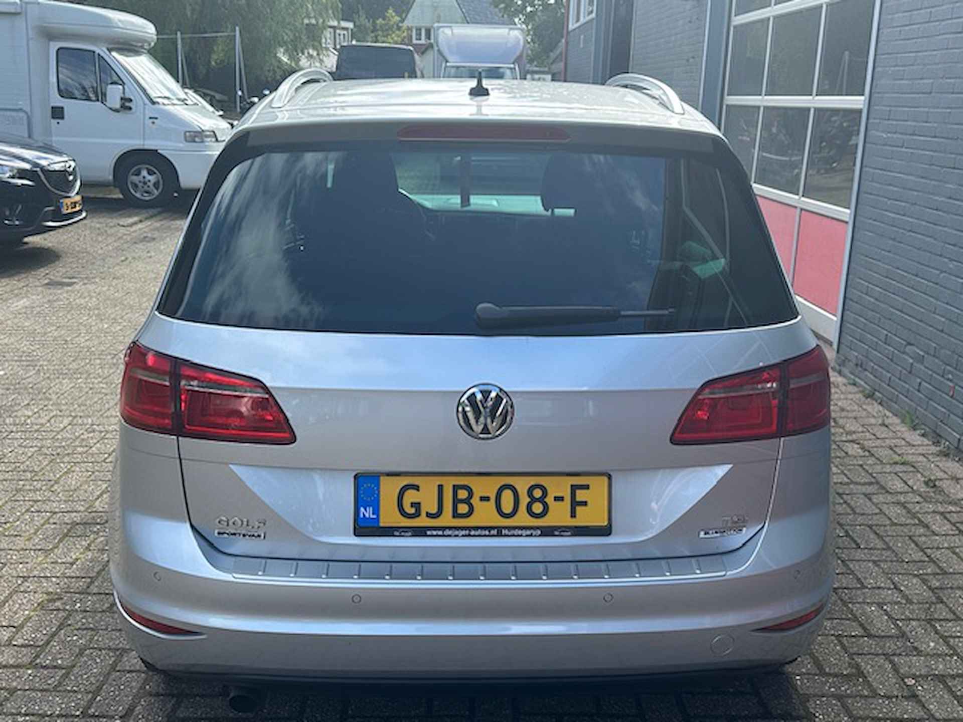 Volkswagen Golf Sportsvan 1.2 TSI Connected Series / Stoelverw./ Adapt.cruisecontrole - 17/25