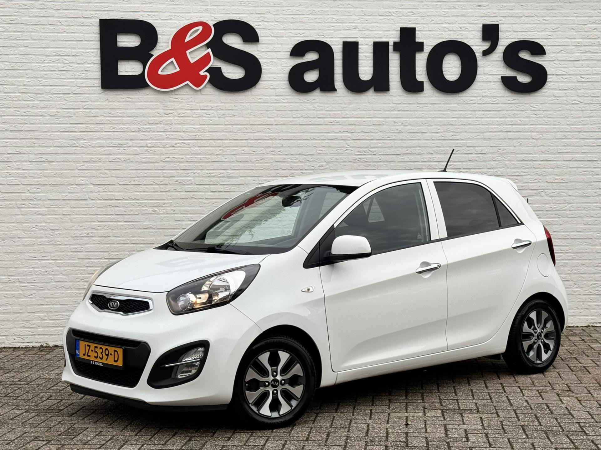 Kia Picanto 1.0 CVVT ComfortPlusLine Navigator Airco Cruise control Bleutooth