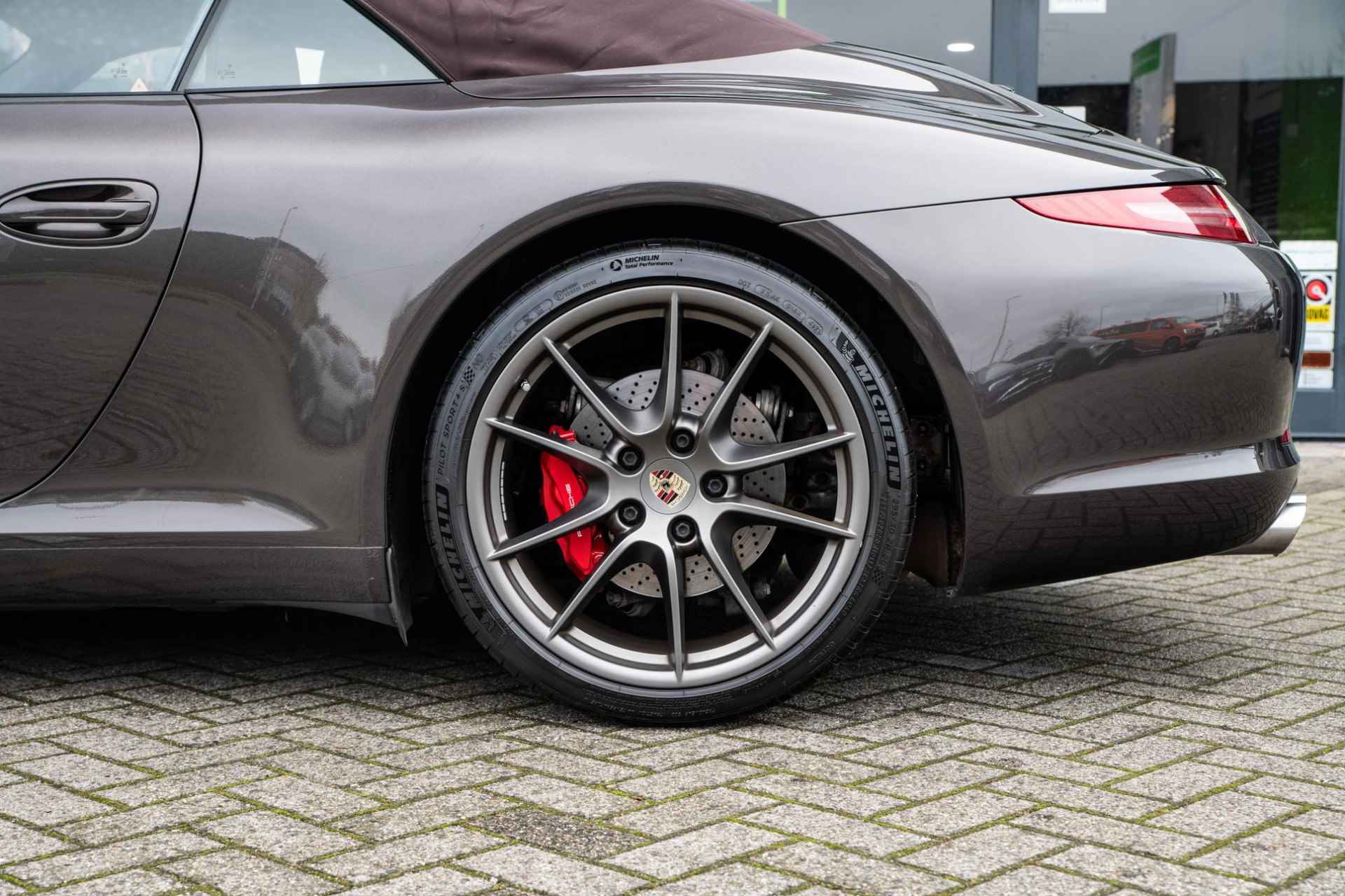 Porsche 911 Cabrio 3.8 Carrera S 991 PDK / LEDER INTERIEUR / NAVI - 16/55