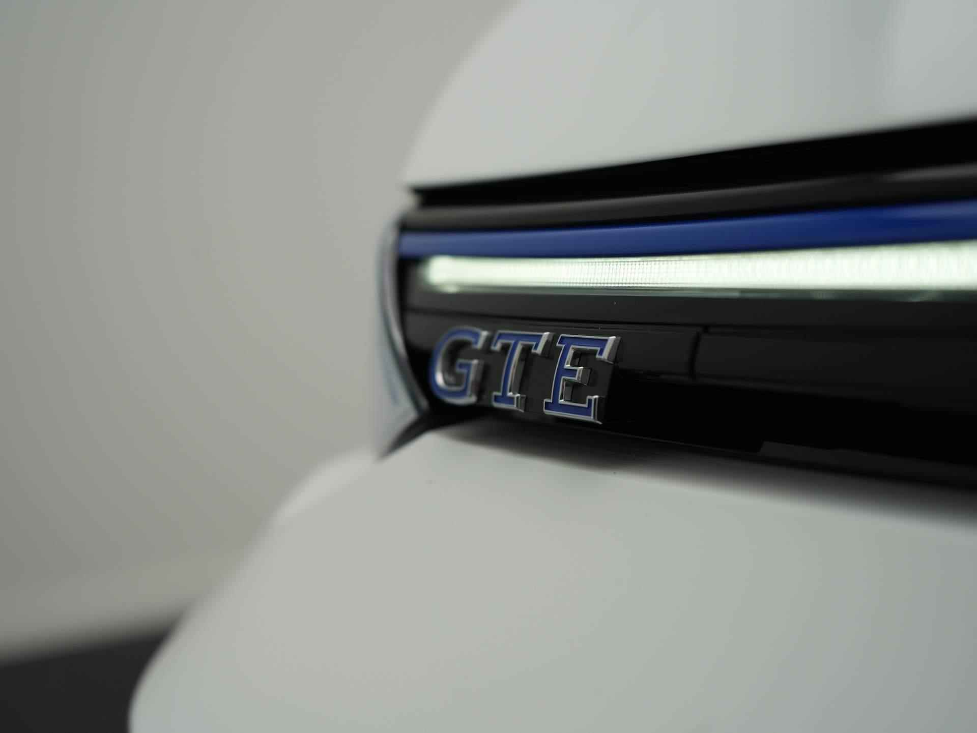 Volkswagen Golf 1.4 eHybrid GTE Automaat / Navigatie / Pdc / Led verlichting - 53/54