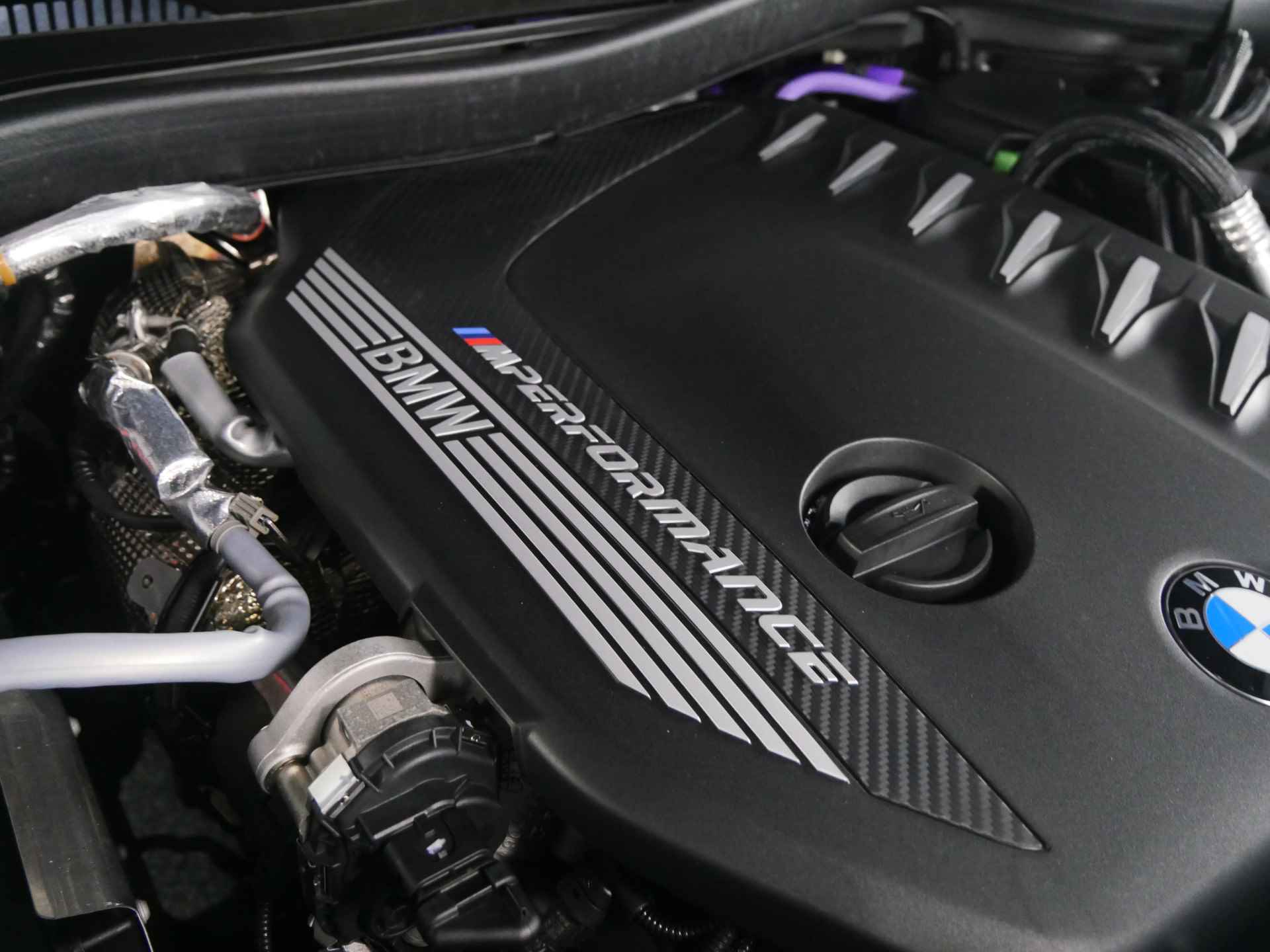 BMW X3 M40d xDrive High Executive Automaat / BMW M 50 Jahre uitvoering / Panoramadak / Laserlight / Trekhaak / M Sportstoelen / Adaptief M Onderstel / Parking Assistant Plus - 41/42