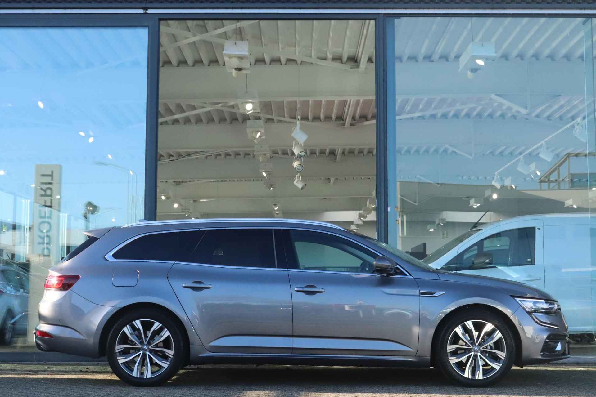 Renault Talisman Estate 1.3 TCe Business Intens | Panoramisch Dak | Trekhaak | Camera | Stoelverwarming | Climate Control | Cruise Control | - 30/35