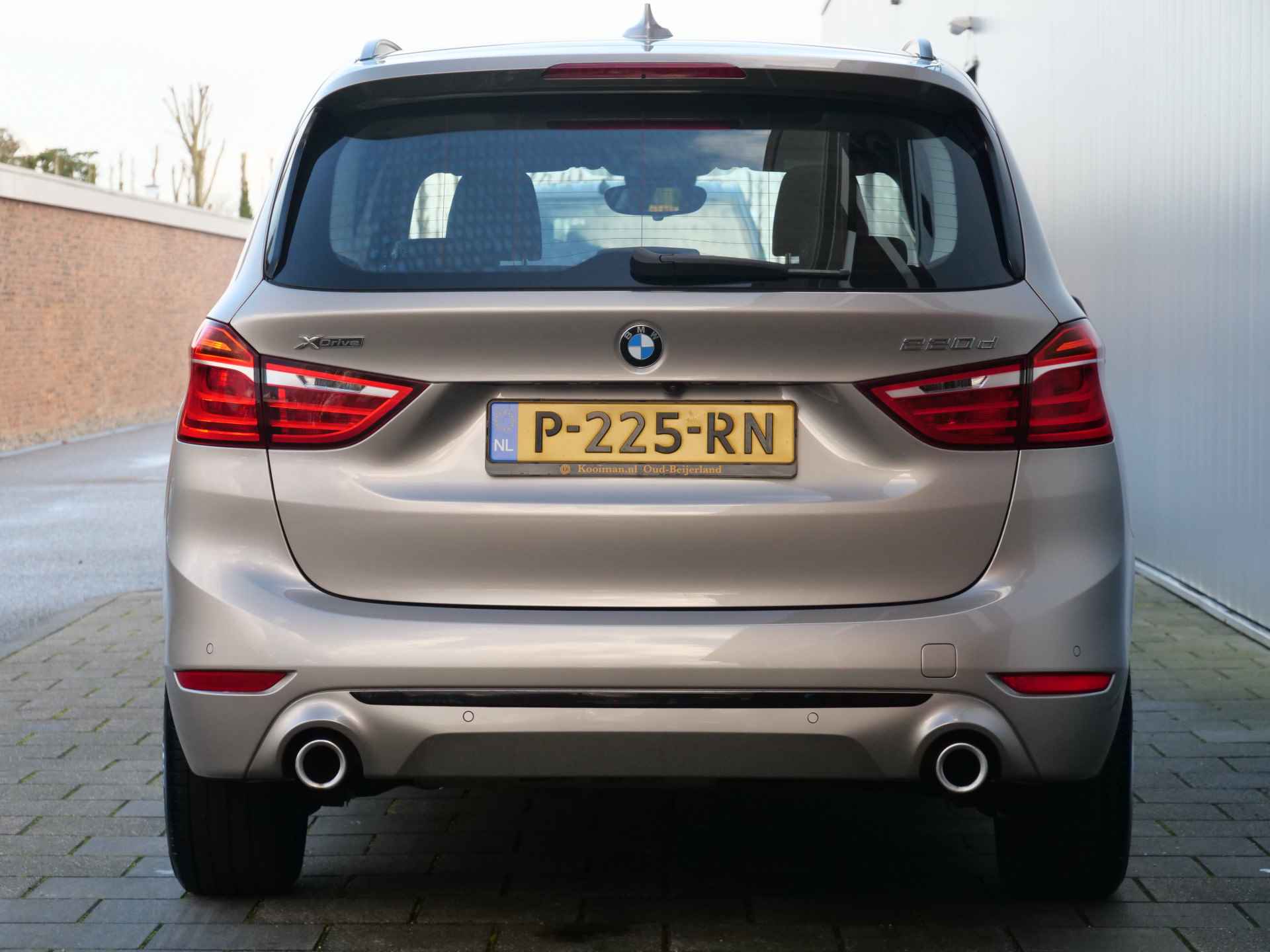 BMW 2 Serie Gran Tourer 220d xDrive 7p. High Executive 191 Pk Automaat Navi / DAB / Camera / Leer / Pano-dak - 7/42