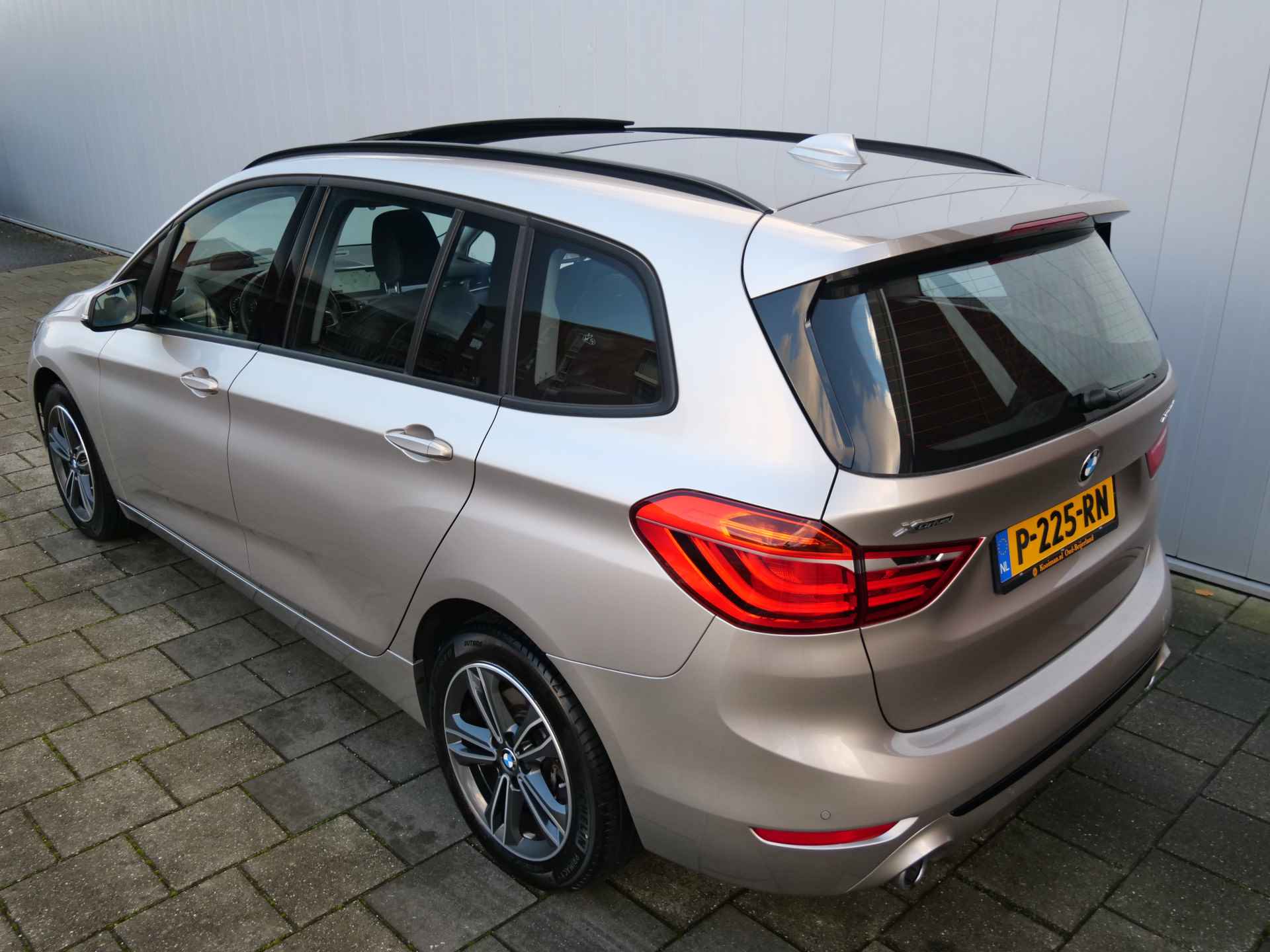 BMW 2 Serie Gran Tourer 220d xDrive 7p. High Executive 191 Pk Automaat Navi / DAB / Camera / Leer / Pano-dak - 36/42