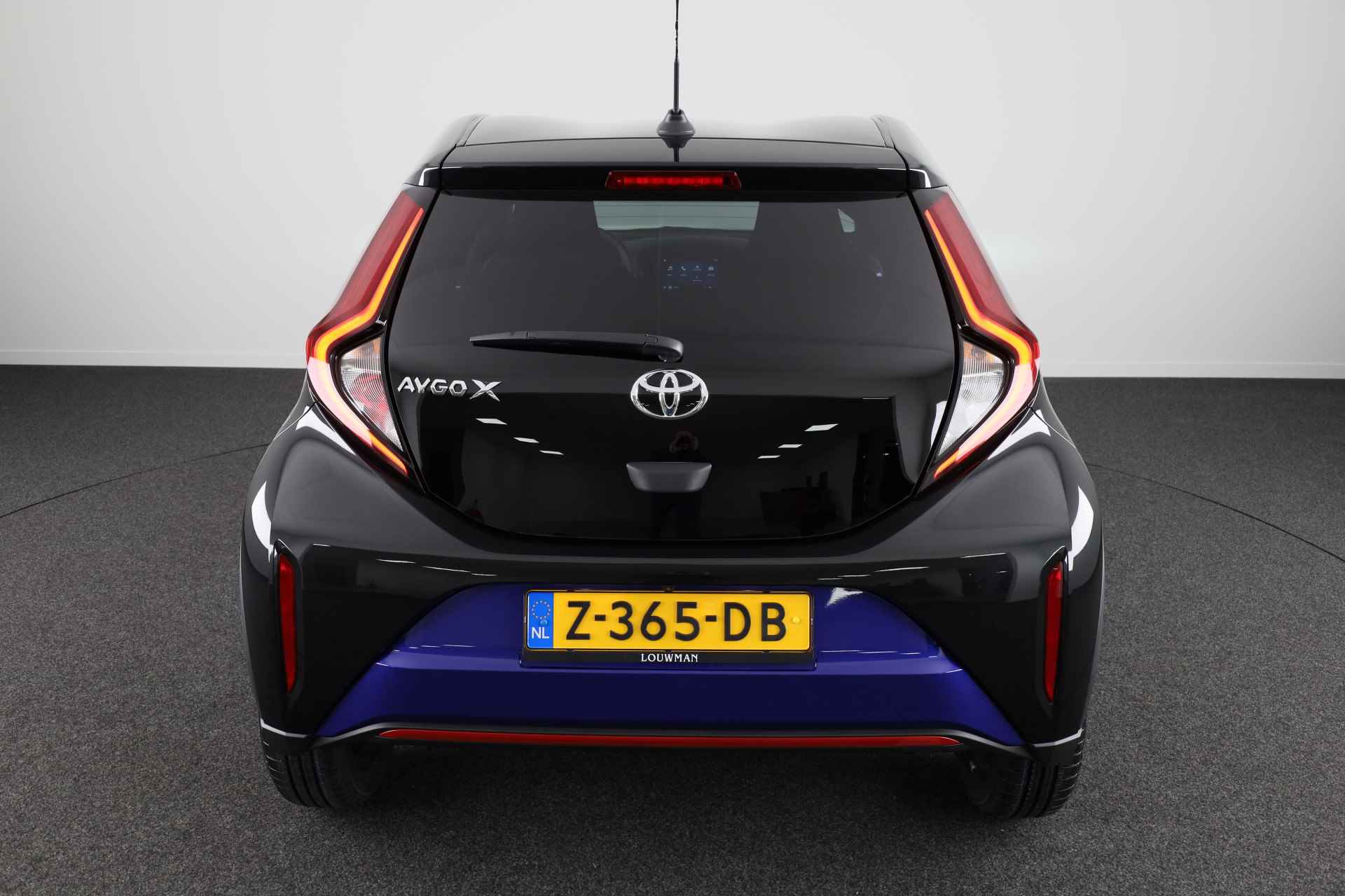 Toyota Aygo X 1.0 VVT-i S-CVT Automaat Pulse *Demo* | LED Verlichting | Climate Control | - 25/36