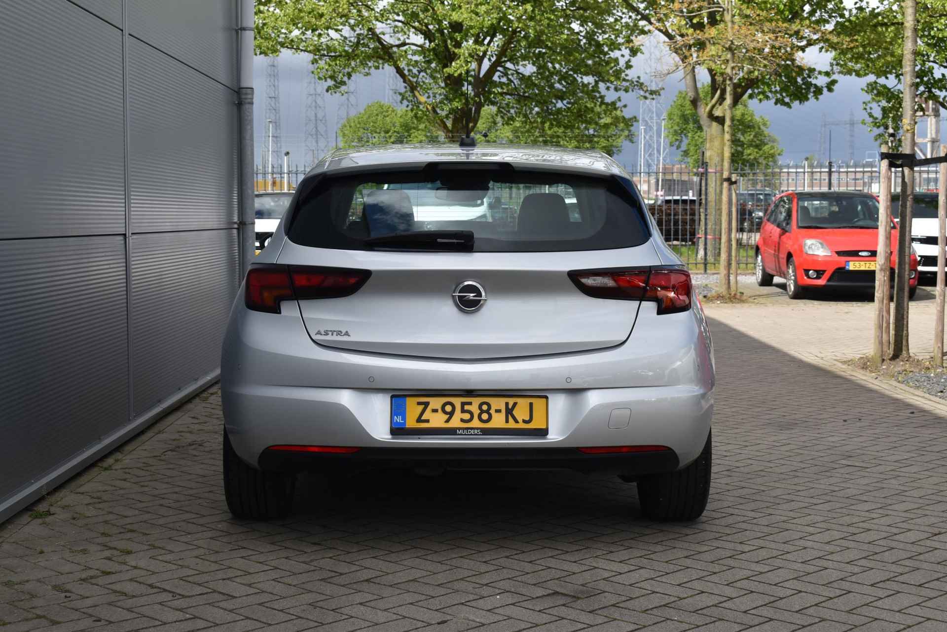 Opel Astra 1.2 turbo 130 pk Blitz Elegance / navi / camera / blis / ecc airco - 7/34