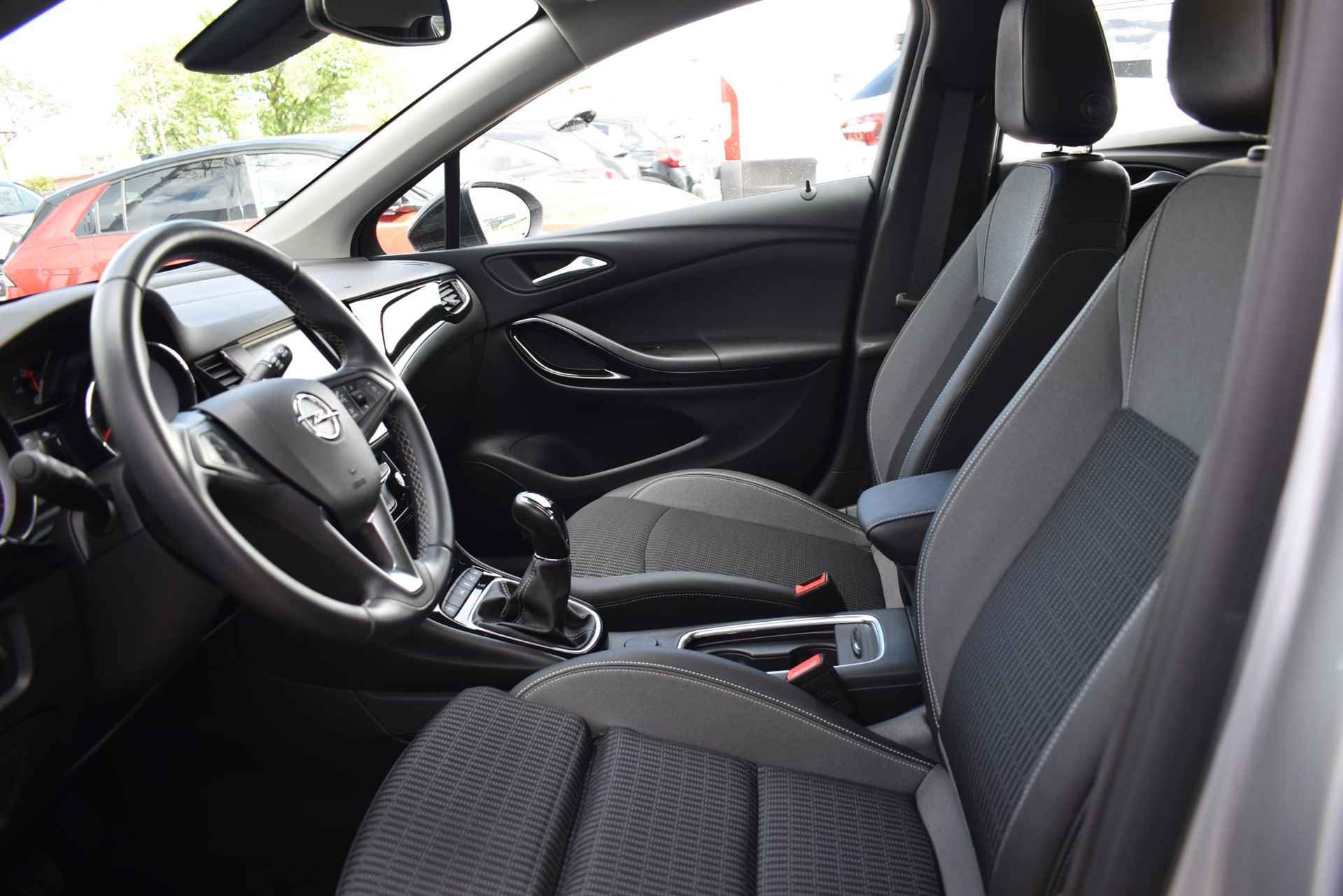 Opel Astra 1.2 turbo 130 pk Blitz Elegance / navi / camera / blis / ecc airco - 10/34