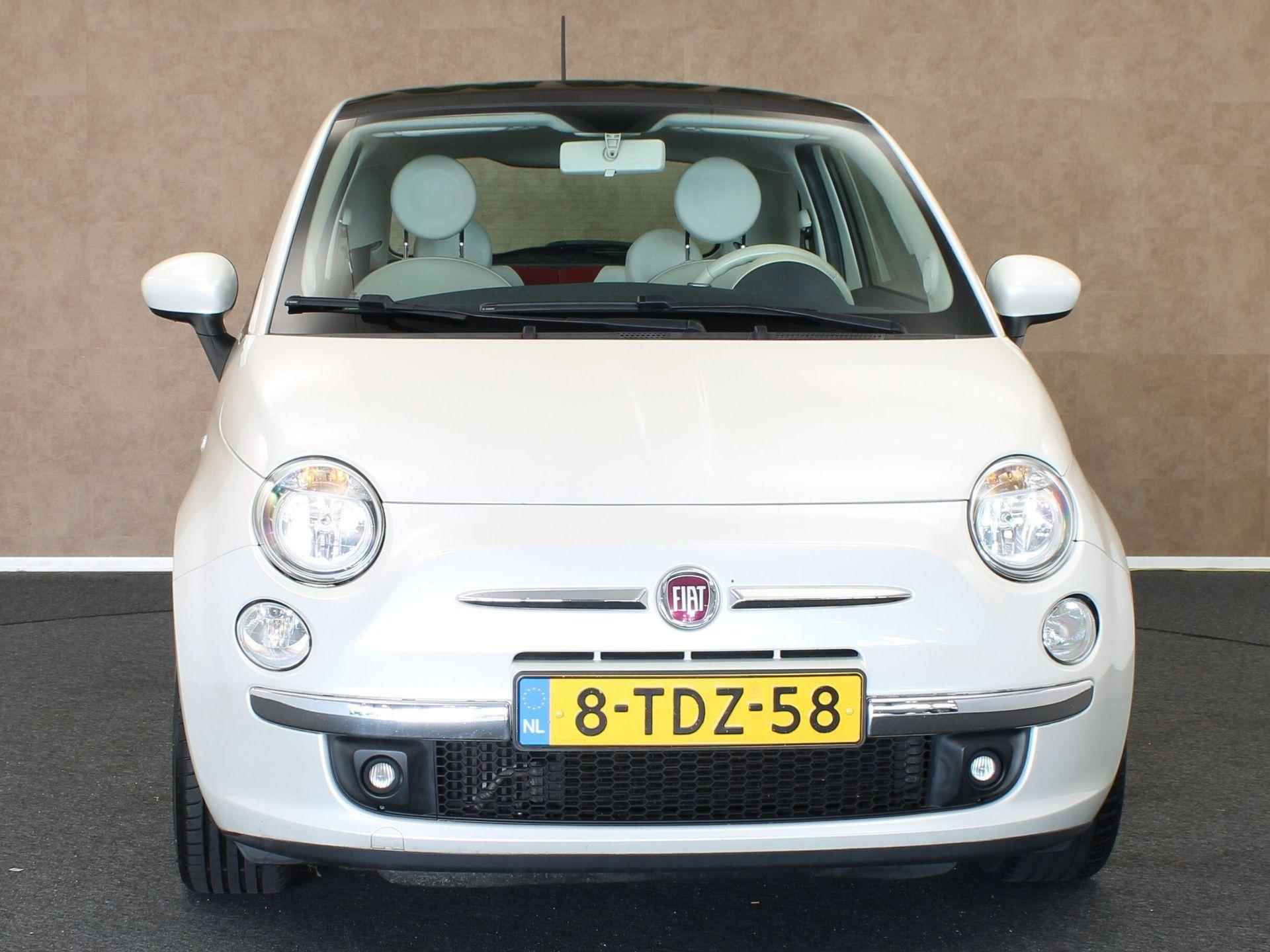 Fiat 500 0.9 TwinAir Lounge - ORIGINEEL NEDERLANDSE AUTO - PANORAMA DAK - LICHTMETALEN VELGEN 15 INCH - BLUETOOTH TELEFOONVOORBEREIDING - ELEKTRISCHE RAMEN VOORZIJDE - 5/29