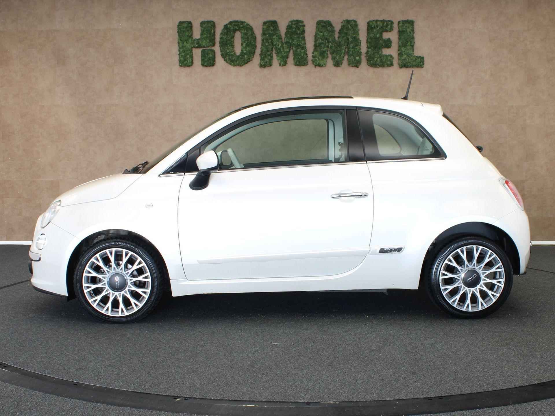 Fiat 500 0.9 TwinAir Lounge - ORIGINEEL NEDERLANDSE AUTO - PANORAMA DAK - LICHTMETALEN VELGEN 15 INCH - BLUETOOTH TELEFOONVOORBEREIDING - ELEKTRISCHE RAMEN VOORZIJDE - 7/29