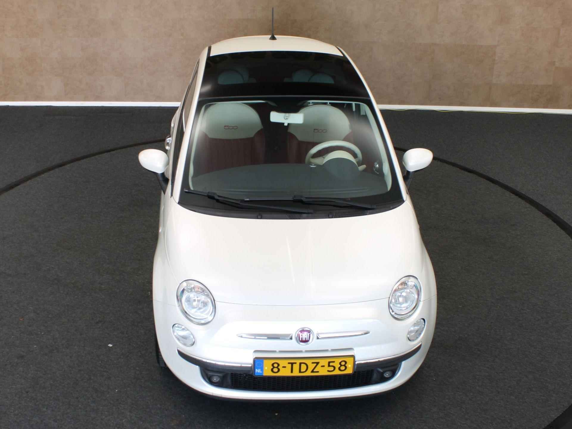 Fiat 500 0.9 TwinAir Lounge - ORIGINEEL NEDERLANDSE AUTO - PANORAMA DAK - LICHTMETALEN VELGEN 15 INCH - BLUETOOTH TELEFOONVOORBEREIDING - ELEKTRISCHE RAMEN VOORZIJDE - 11/29