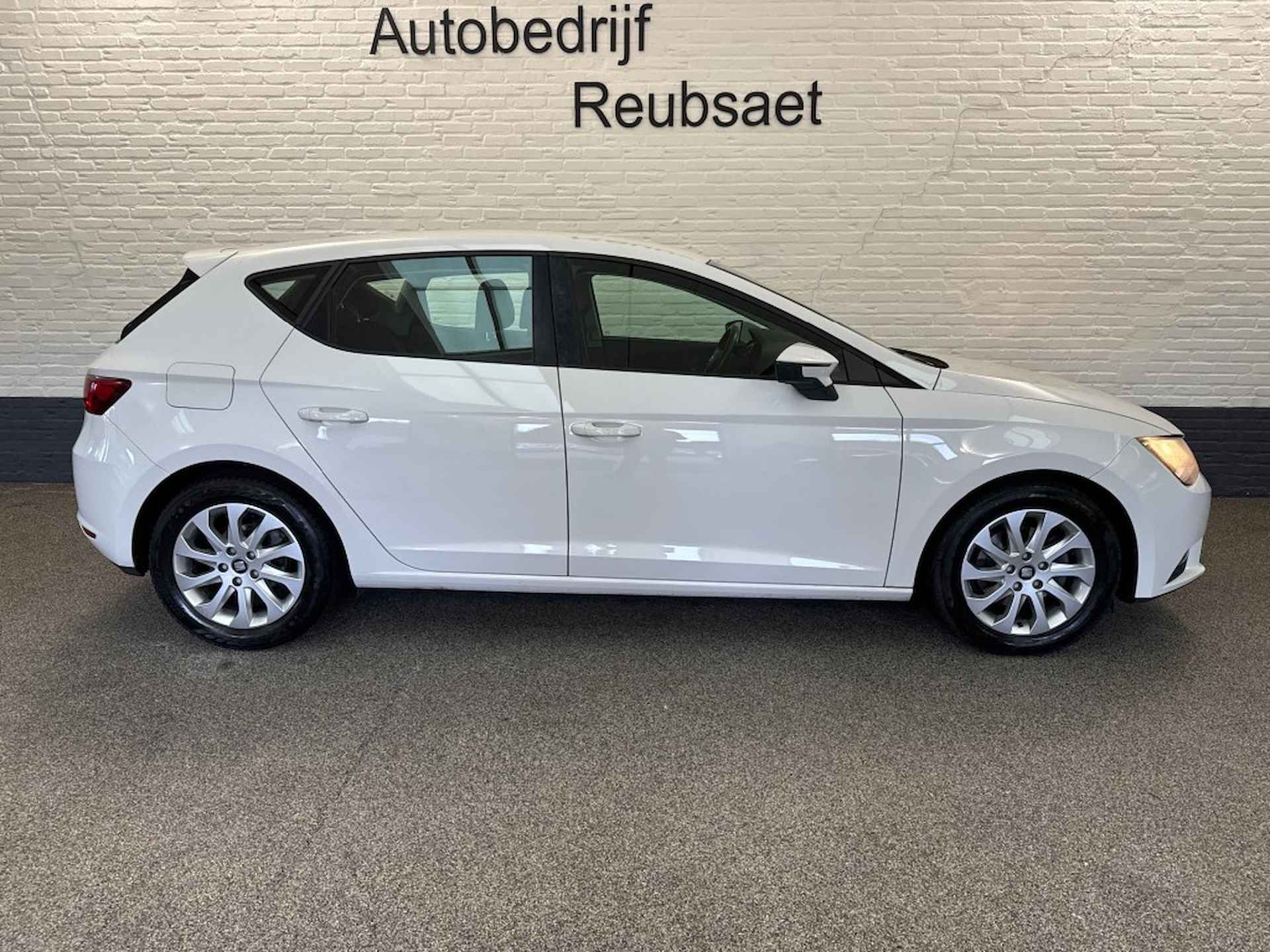 SEAT Leon 1.6 TDI Style Nap Navi Cruise Clima - 4/17