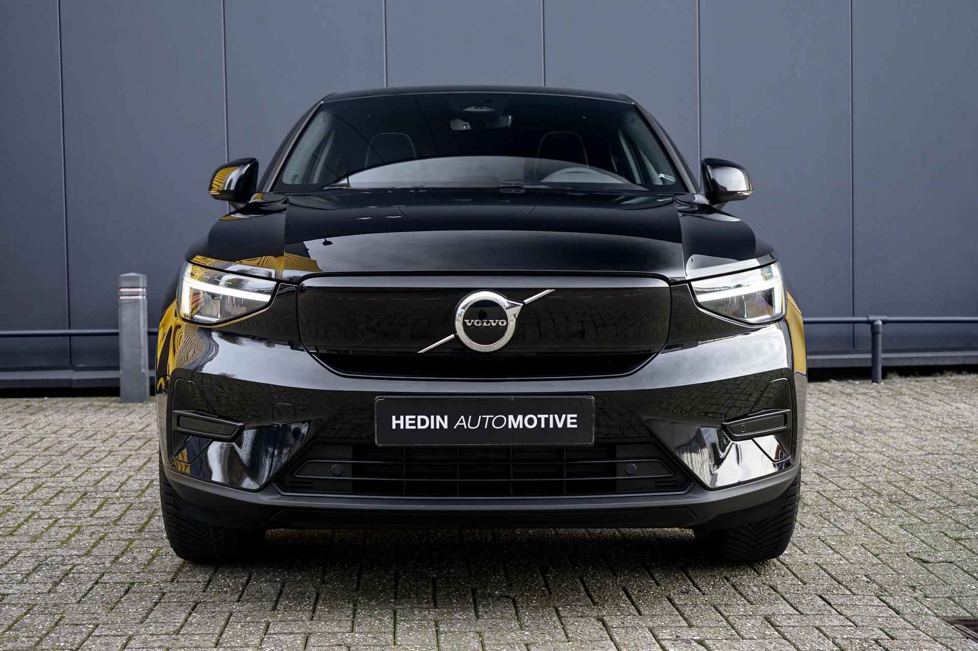 Volvo C40 Single Motor Plus | Pilot assist | Park assist | Stoel- & stuurverwarming | Nubuck bekleding - 2/27