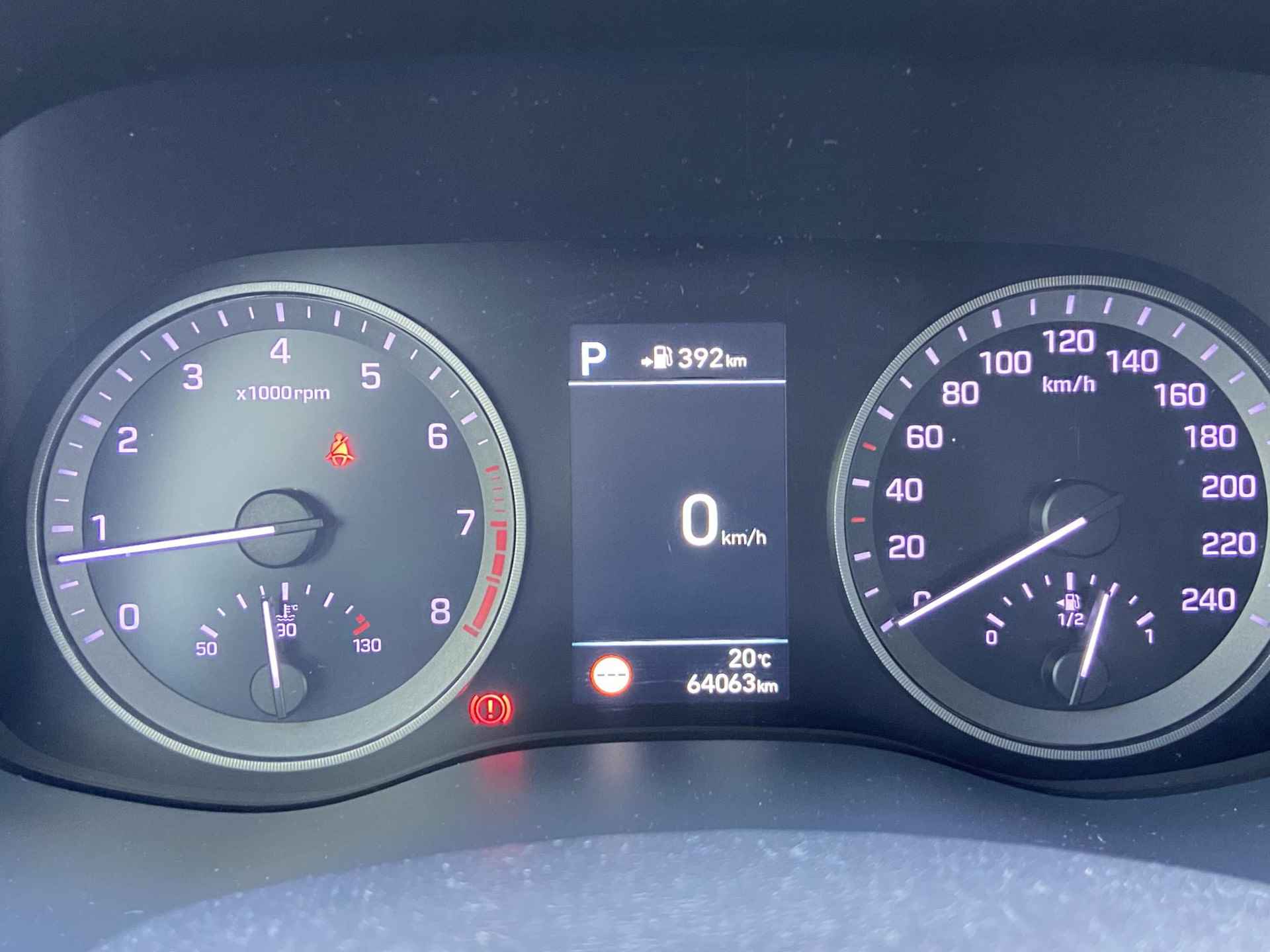 Hyundai Tucson 1.6 T-GDI 177 PK Premium | Lederen bekleding | 19''Lmv | Geïntegreerde navigatiesysteem | Camera + pdc || - 41/60
