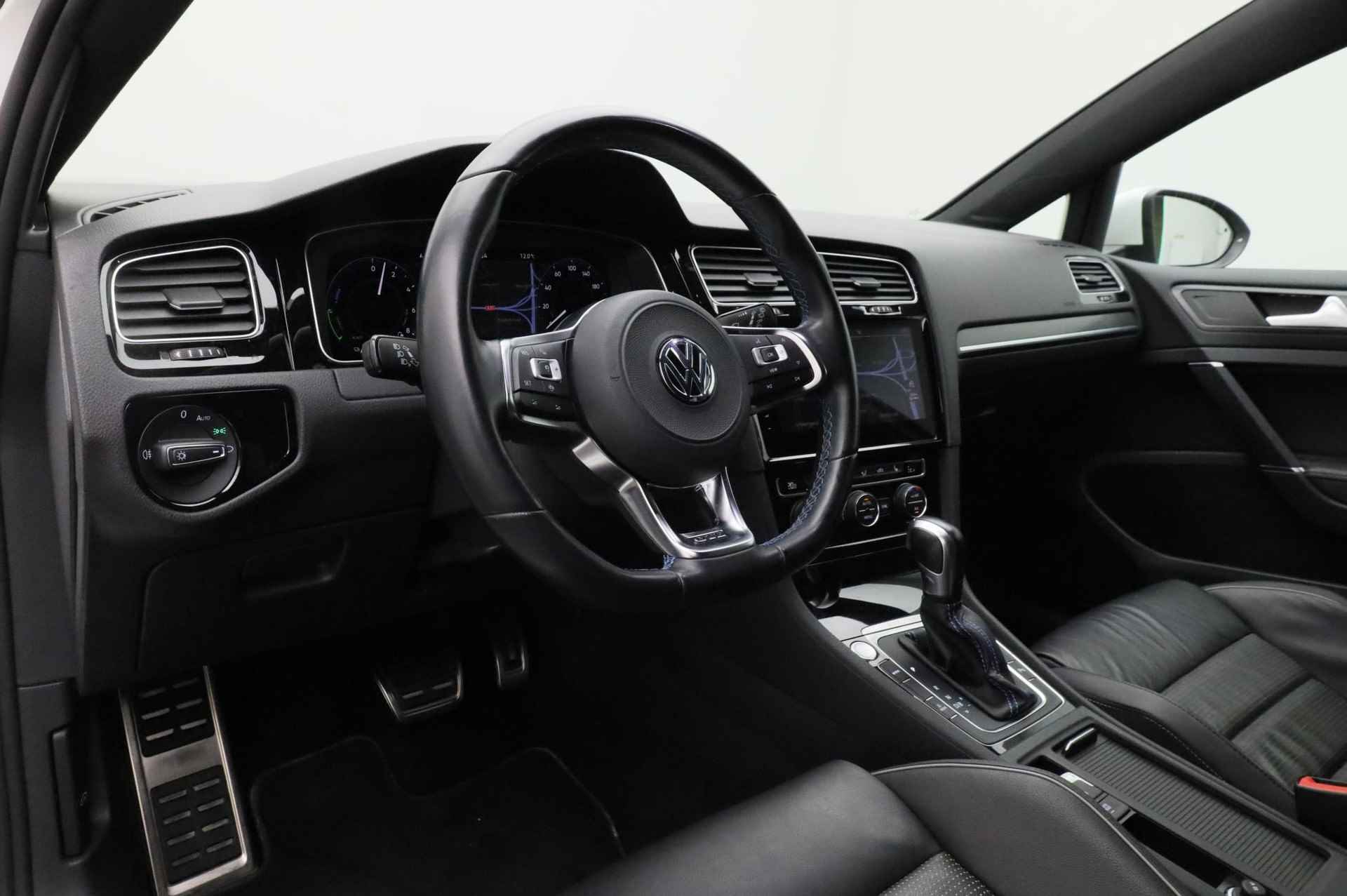 Volkswagen Golf 1.4 TSI 204PK DSG PHEV GTE Limited Edition | ACC | Stoelverwarming | Keyless | Camera | nr 197 van 200 - 2/39