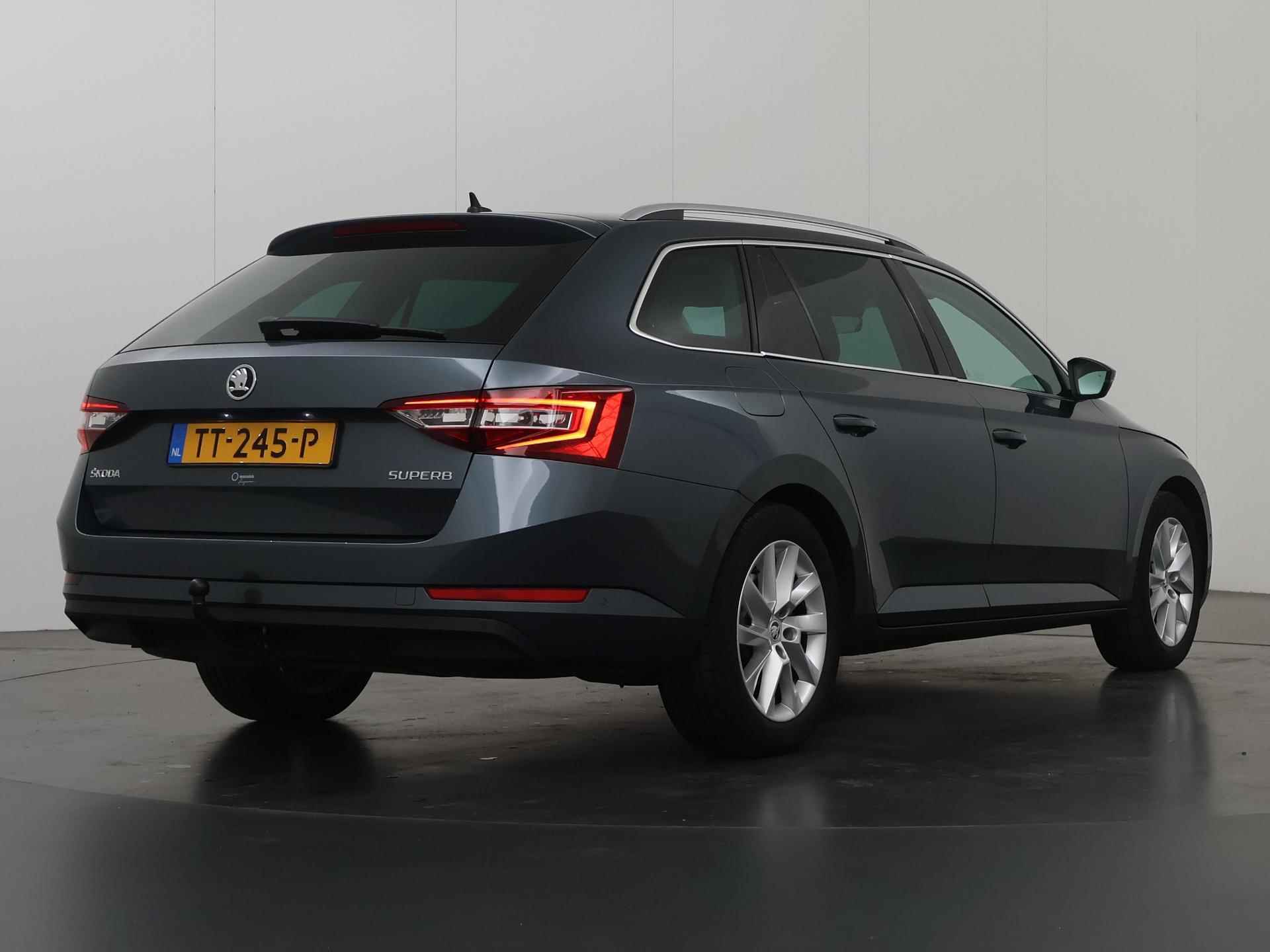 Skoda Superb Combi 1.4 TSI ACT Style Business | Trekhaak | DAB | Memory stoelen | Stoelverwarming | Panoramadak | lederen bekleding | - 3/42