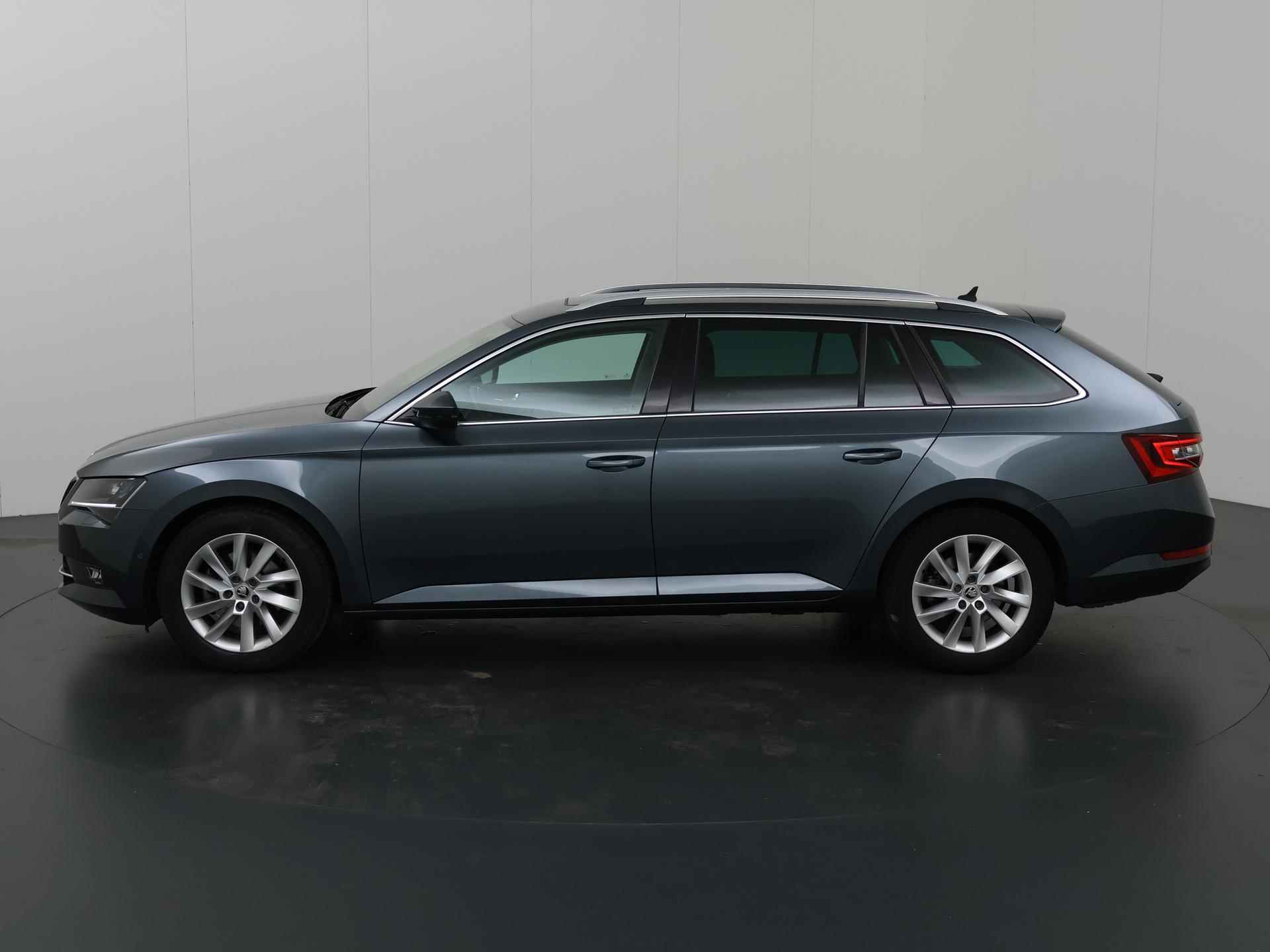 Skoda Superb Combi 1.4 TSI ACT Style Business | Trekhaak | DAB | Memory stoelen | Stoelverwarming | Panoramadak | lederen bekleding | - 6/42